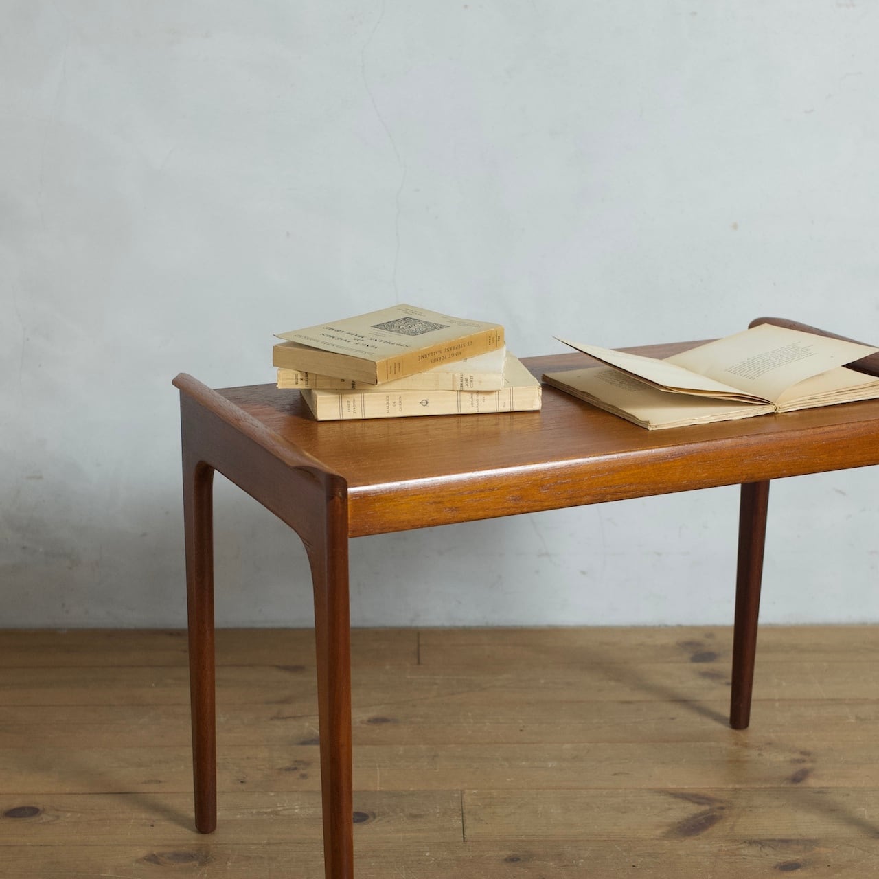 DEMAIN（ドマン）製 コンソールテーブル・サイドテーブル イタリア