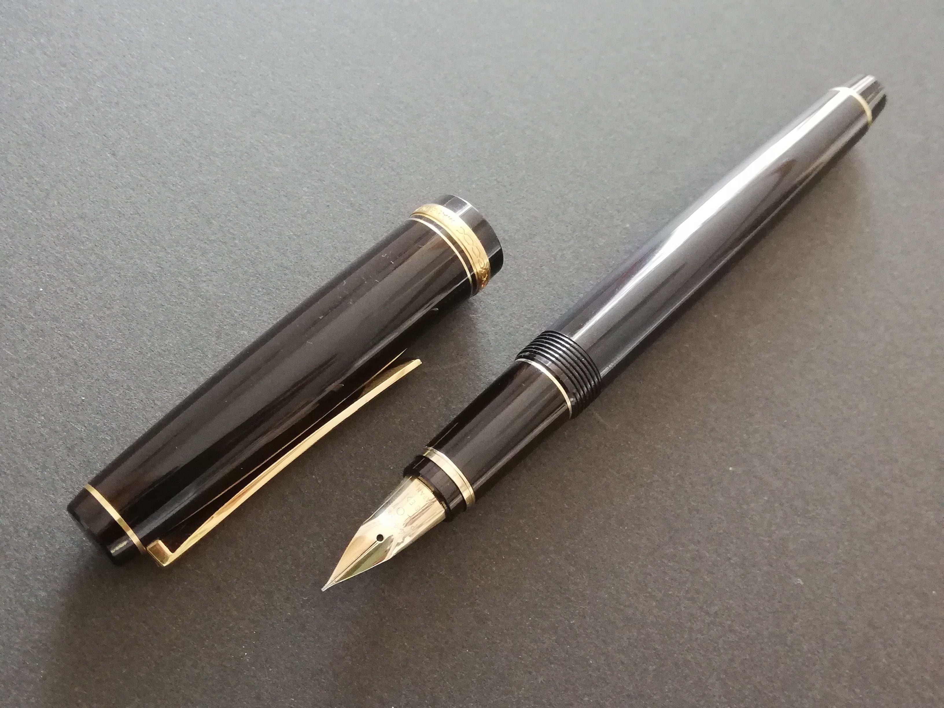 00s パイロット エラボー 旧 PILOT Elabo （極細字） 14K 01952 | 川口