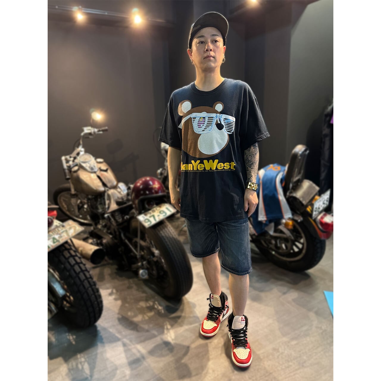 Kanye Westx村上隆 】カニエウェスト ドロップアウトベア Tシャツ