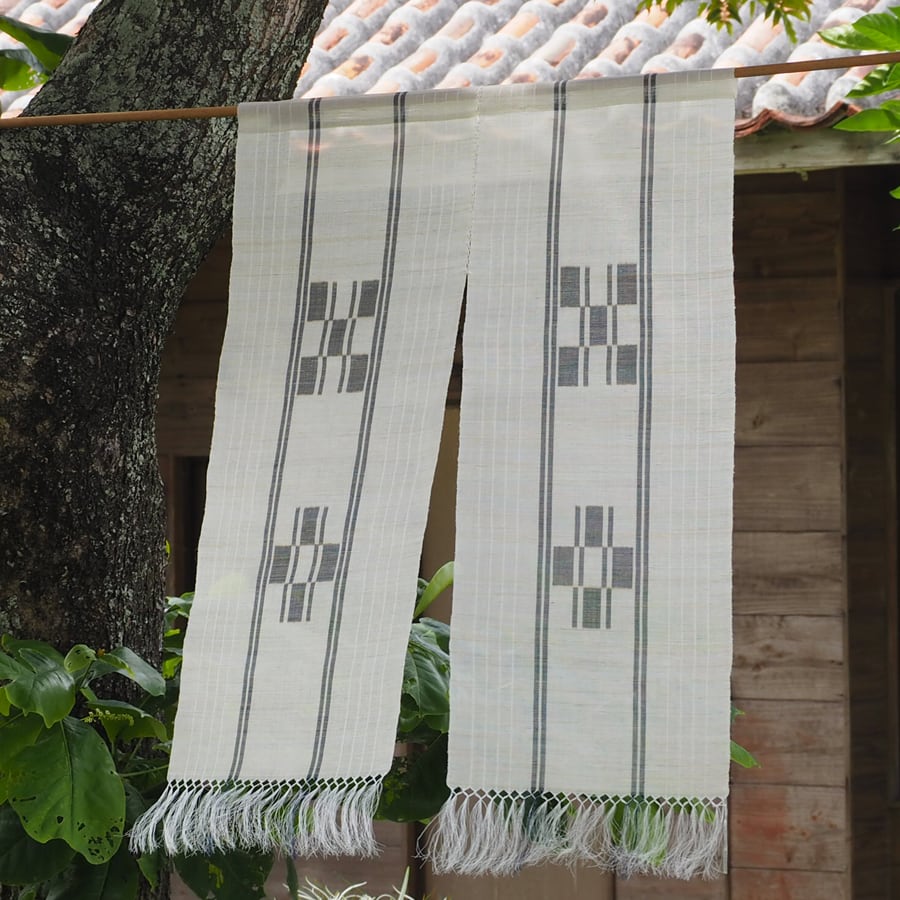 白地に紺 麻のれん [MINSAH] 【送料無料】 | あざみ屋 公式オンライン