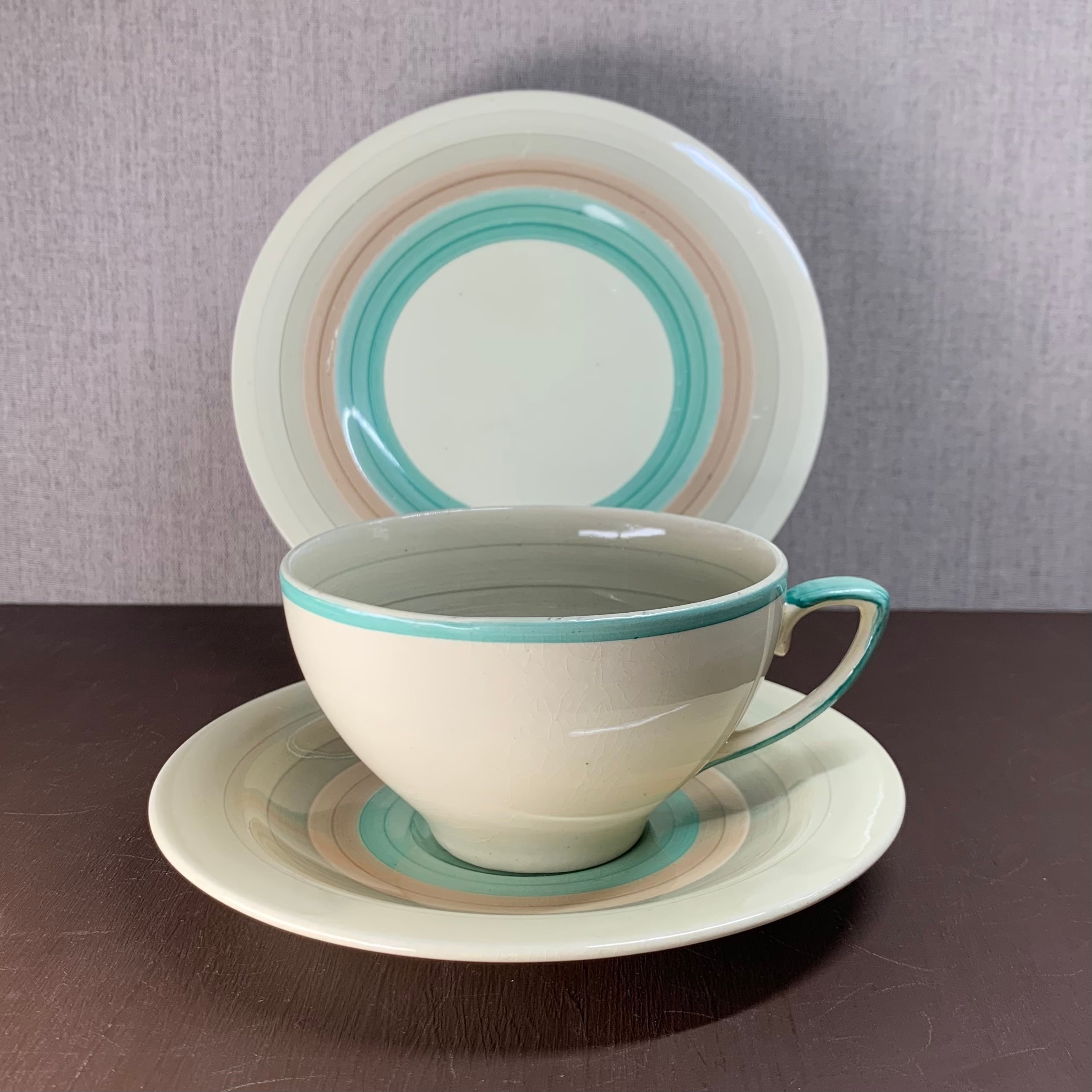 スージークーパー「ウェディングリング トリオ(グリーン系)」イギリス