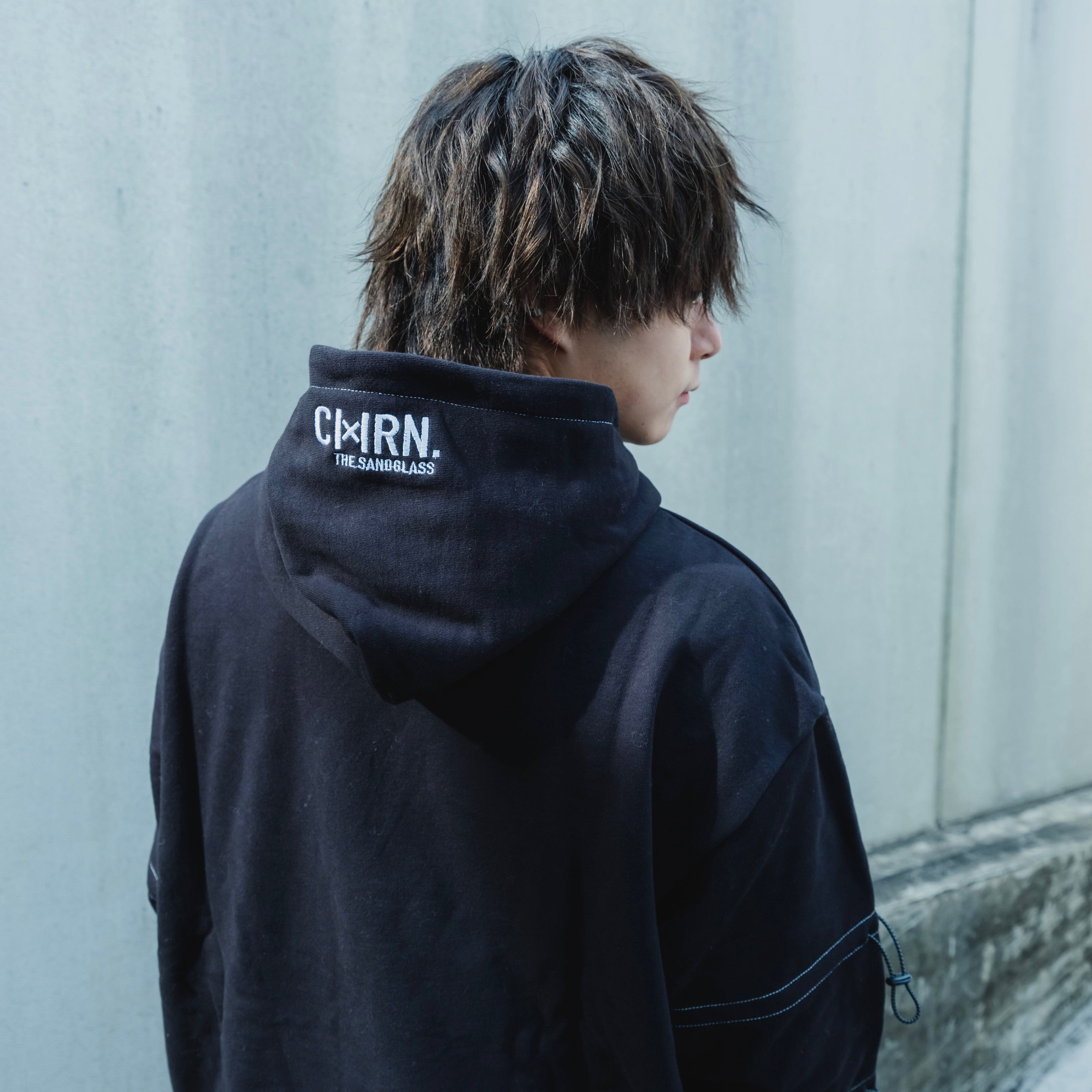 STRINGS HOODIE | CHRONOIZM