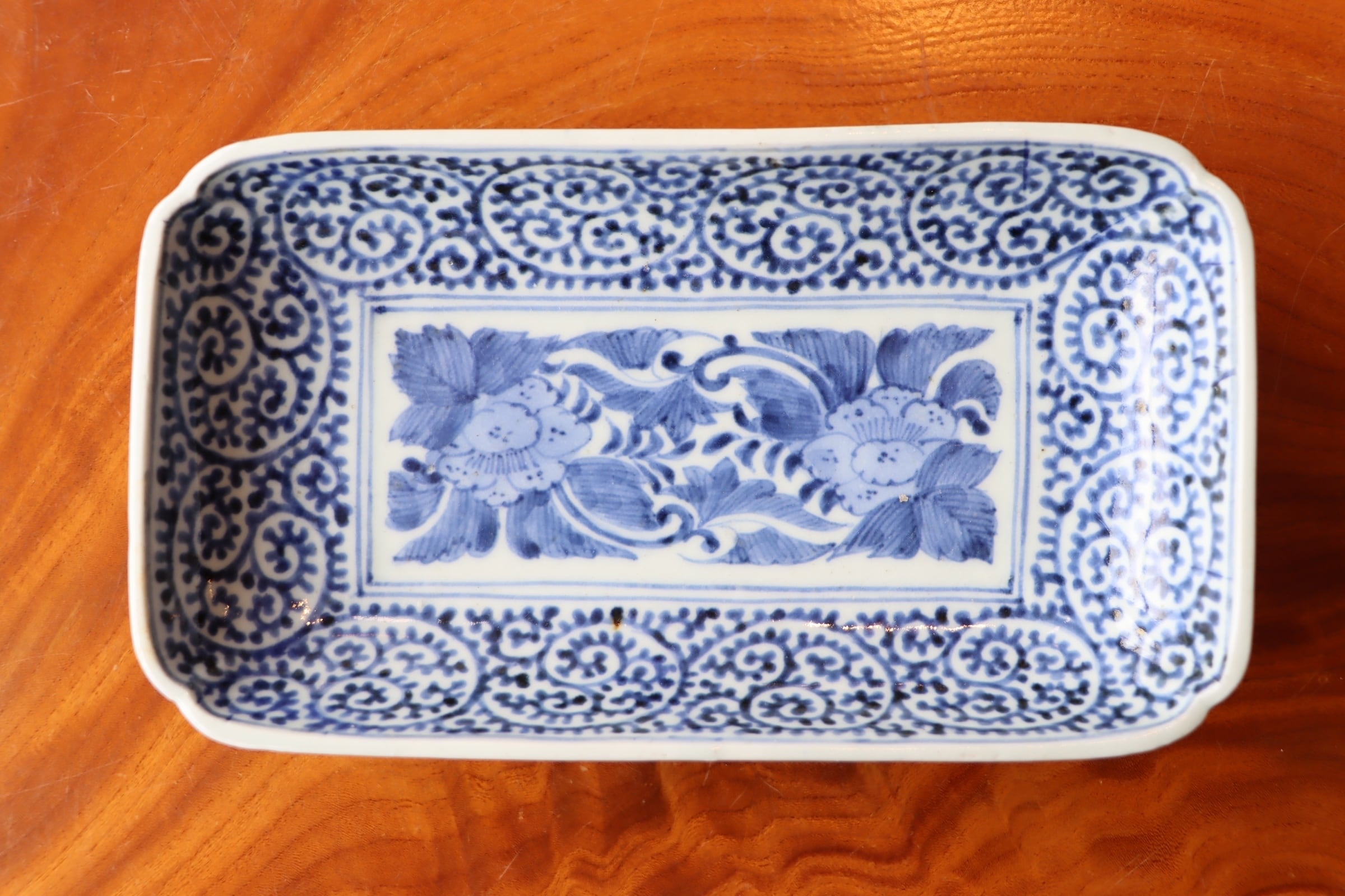 古伊万里 染付 蛸唐草松梅文長皿 江戸中期 ➅ (キズ、スレ有