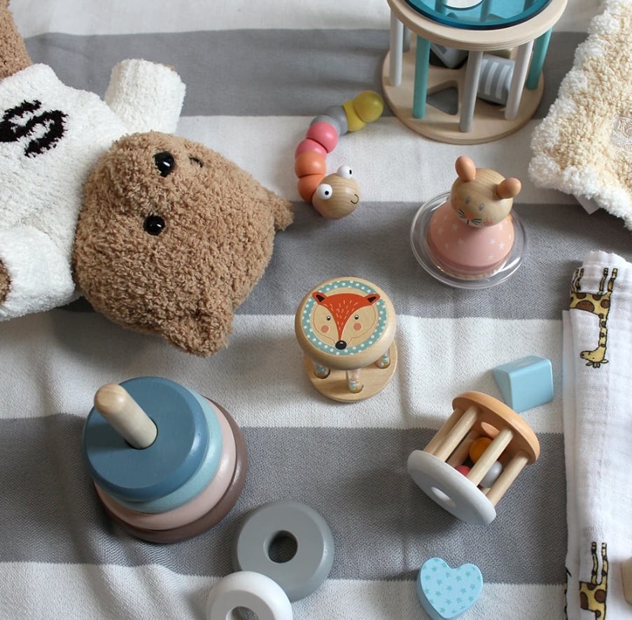 Adnil LAND アドニルランド | SQUEAKY TRUCK ピコピコ音が鳴る