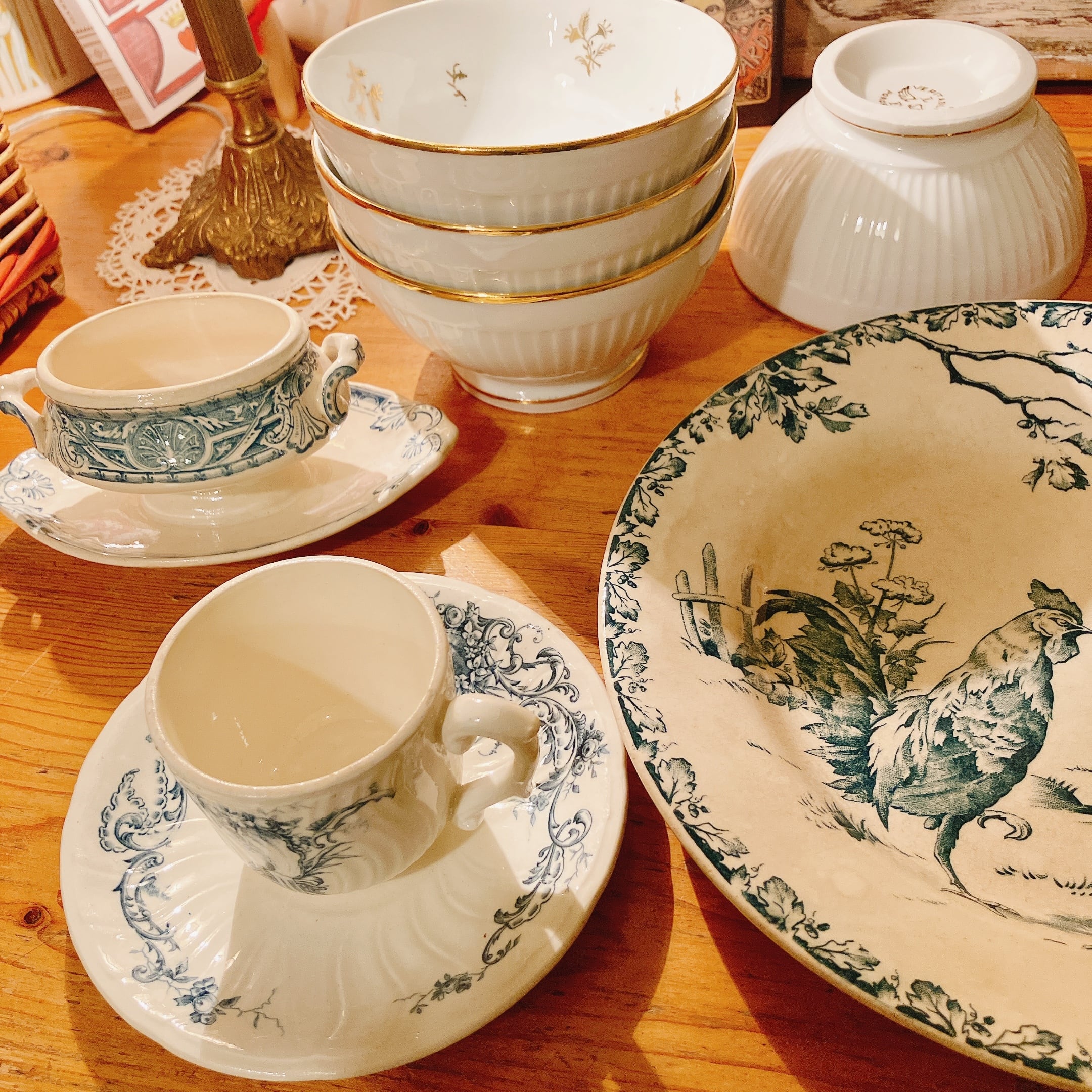 フランスアンティークのミルクガラスランプシェード(コード