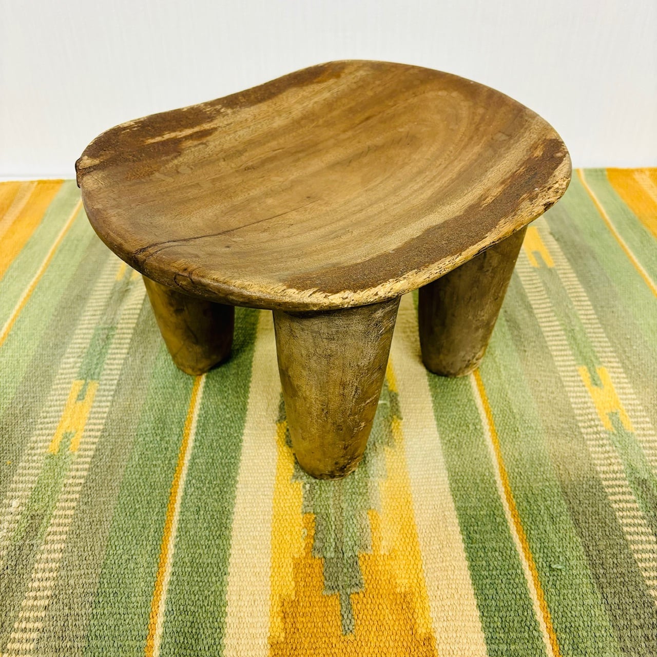 アフリカ セヌフォ族 スツール 椅子 木彫り コートジボワール 民族工芸