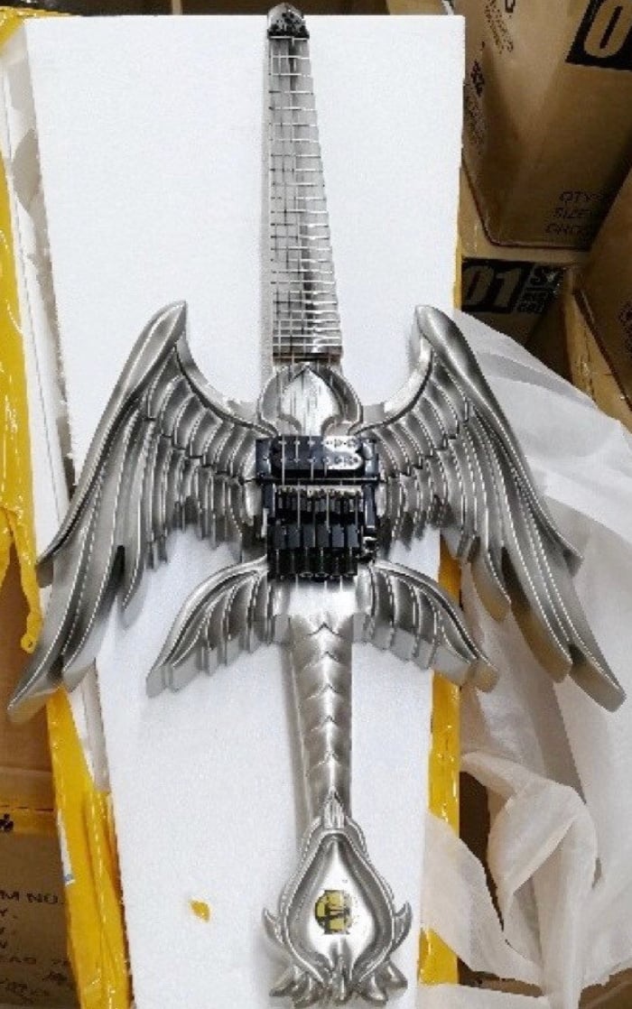 勇者 剣 ギター エレキ エレキギター 勇者の剣 ドラゴンクエスト 変形