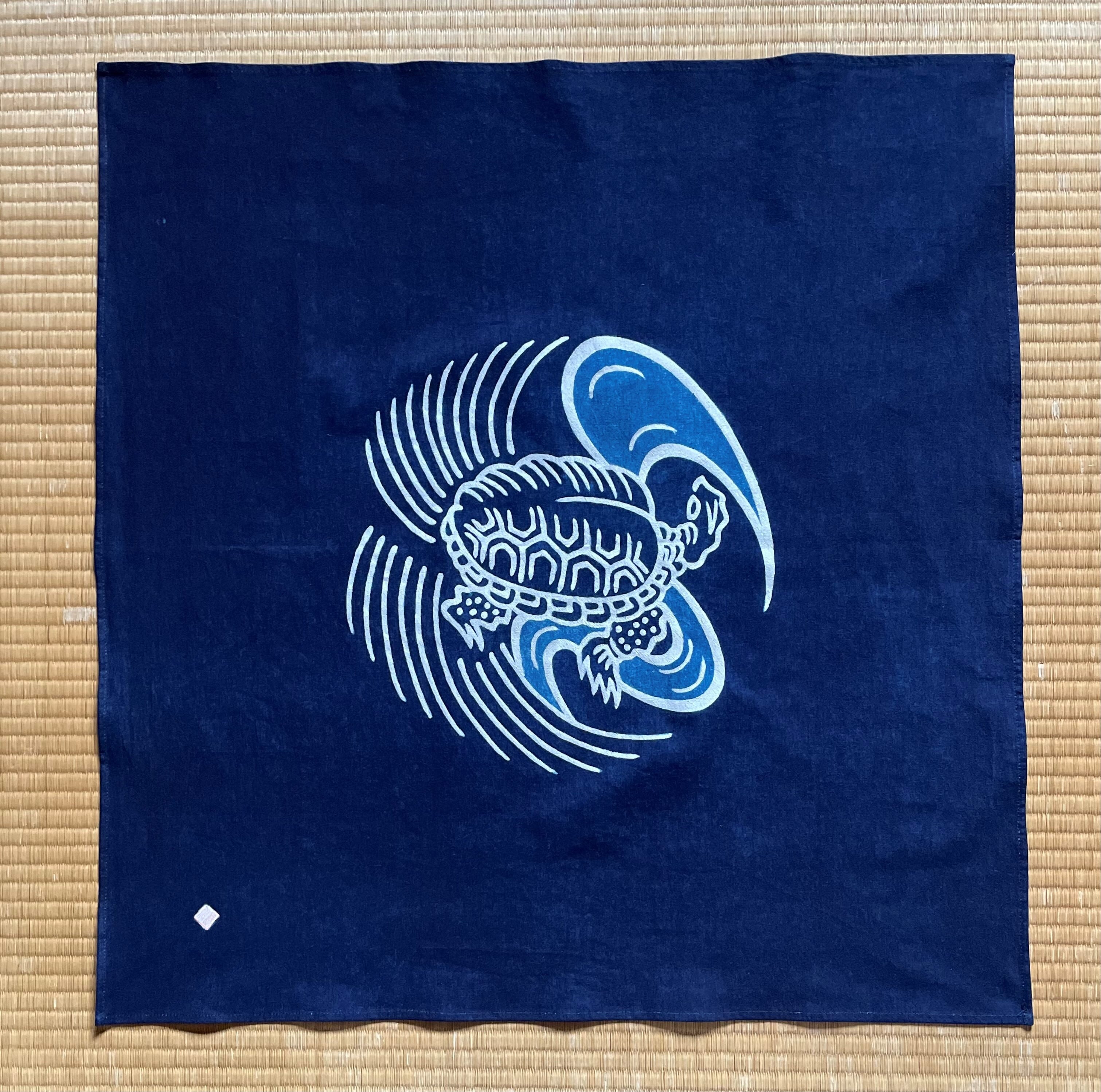筒描藍染 風呂敷 飛鶴B | 長田染工場