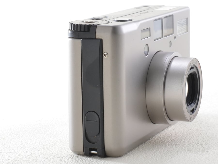 CONTAX T3 【外観特上級】CONTAX T3 チタンシルバー #s12163