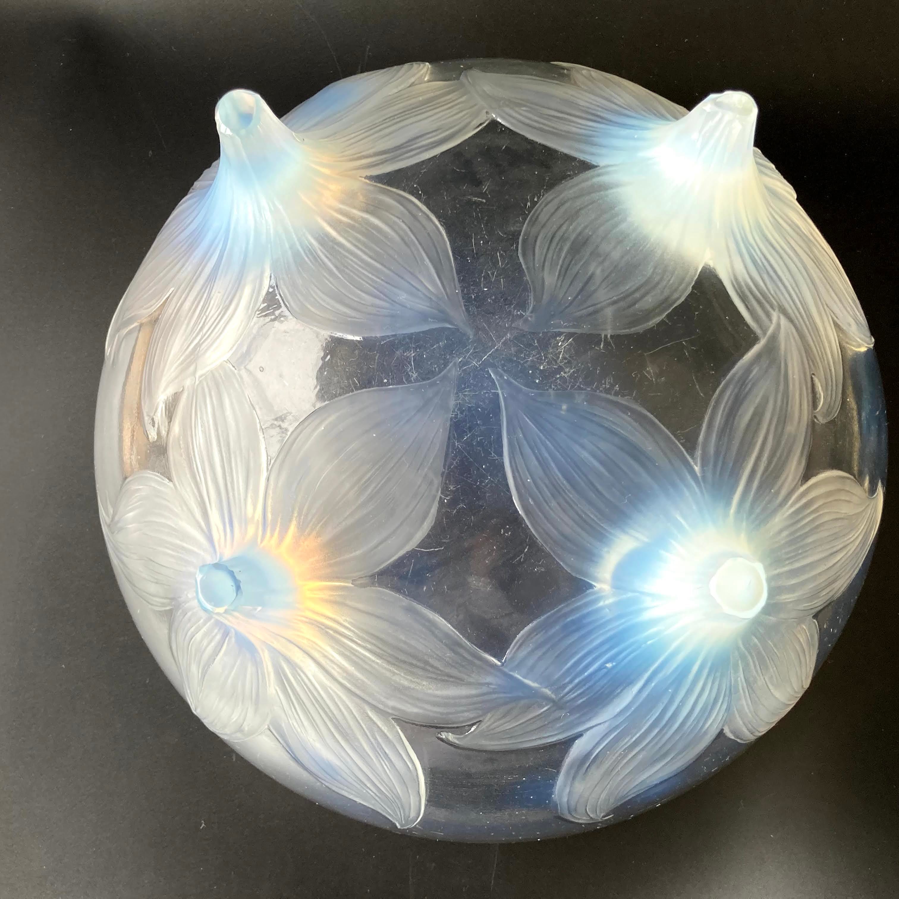 贅沢な時間を☆ラリック LYS 百合 オパルセント 大鉢 ボウル 1924年頃