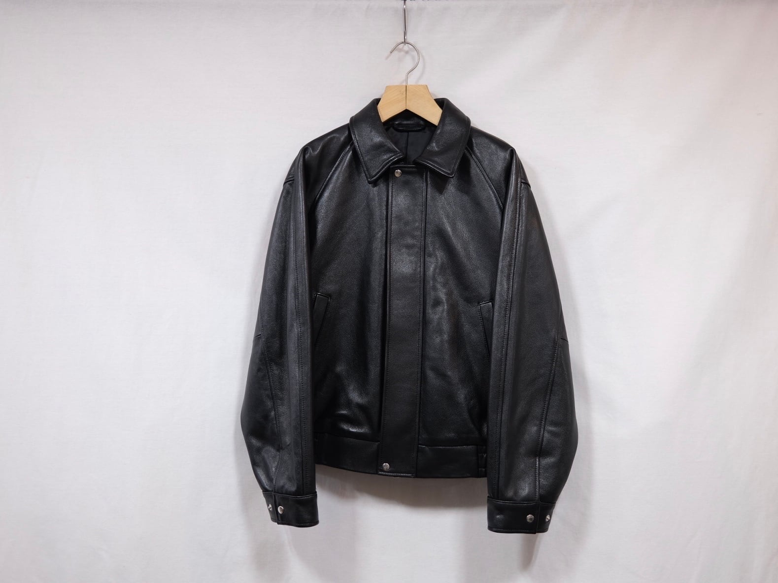 UNIVERSAL PRODUCTS.” GOATLEATHER DRIZZLER JACKET. | Lapel online store
