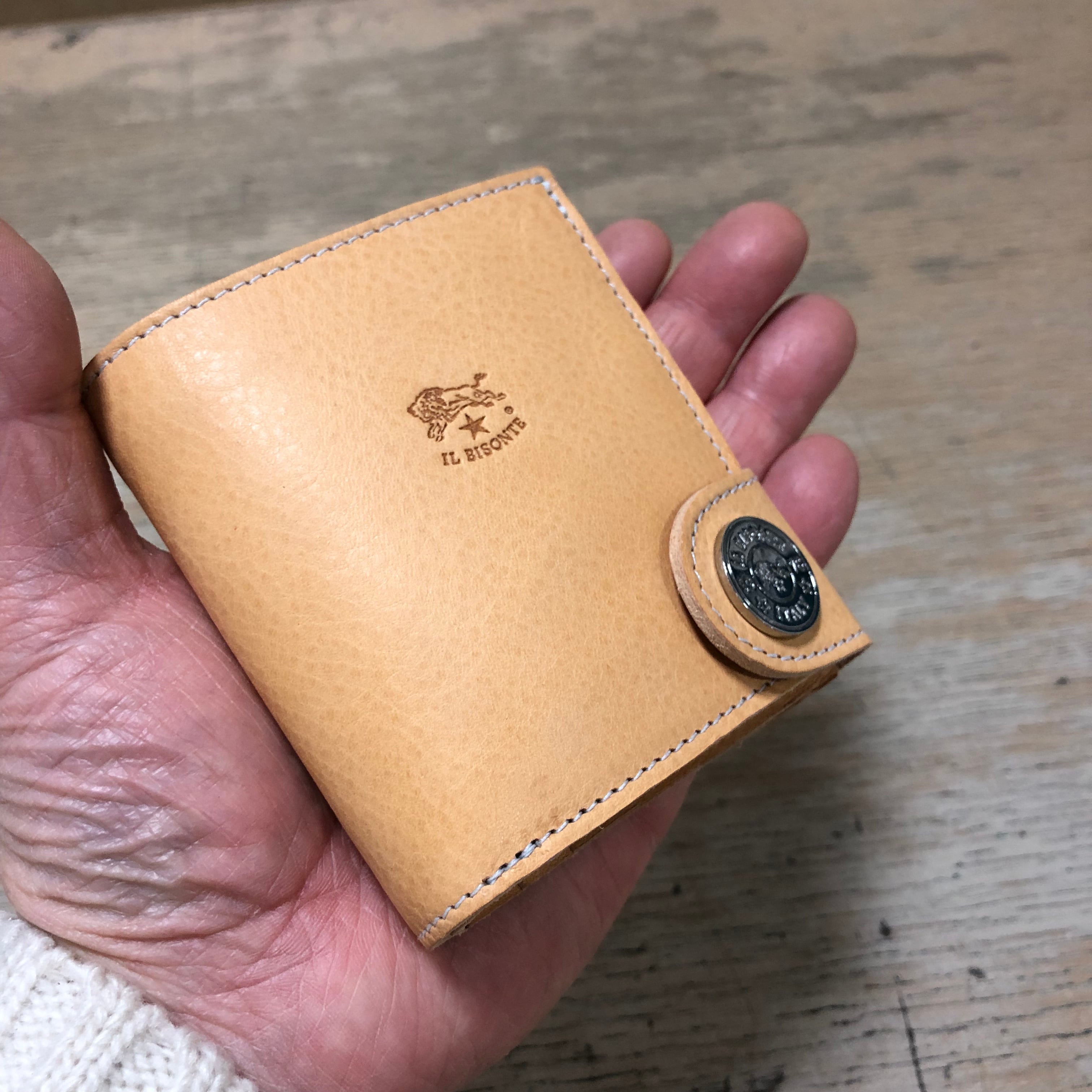 ILBISONTE イルビゾンテ 二つ折り財布 ヌメ革 ナチュラル イルビゾンテ