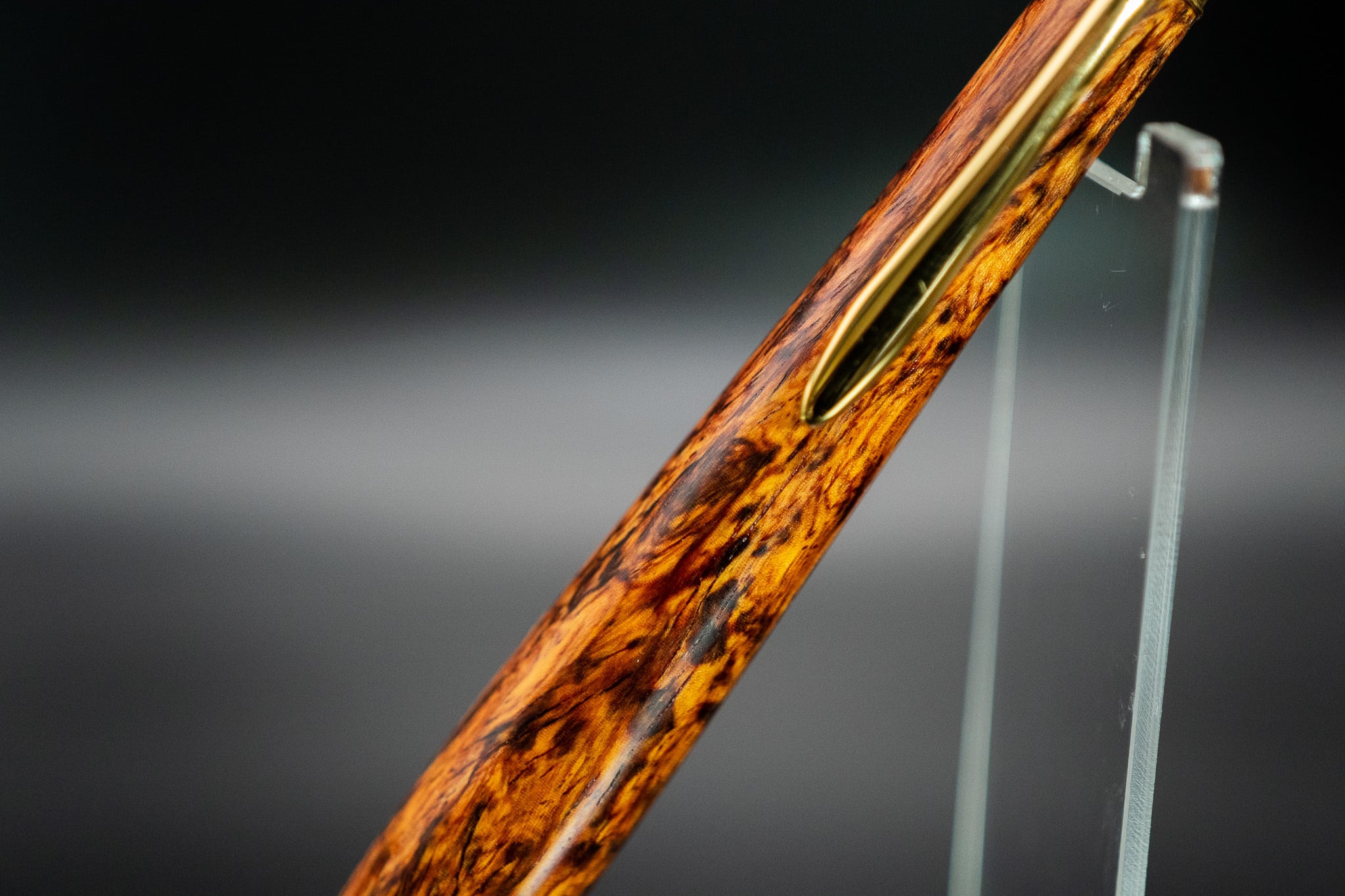 最高峰の鳥眼杢】バーズアイローズウッド 極上 gold MP | 木軸ペン工房