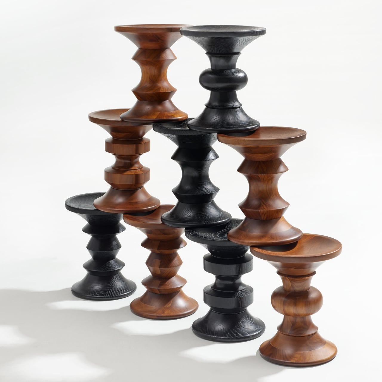 イームズ ターンドスツール / A / ウォルナット / Eames Turned Stool