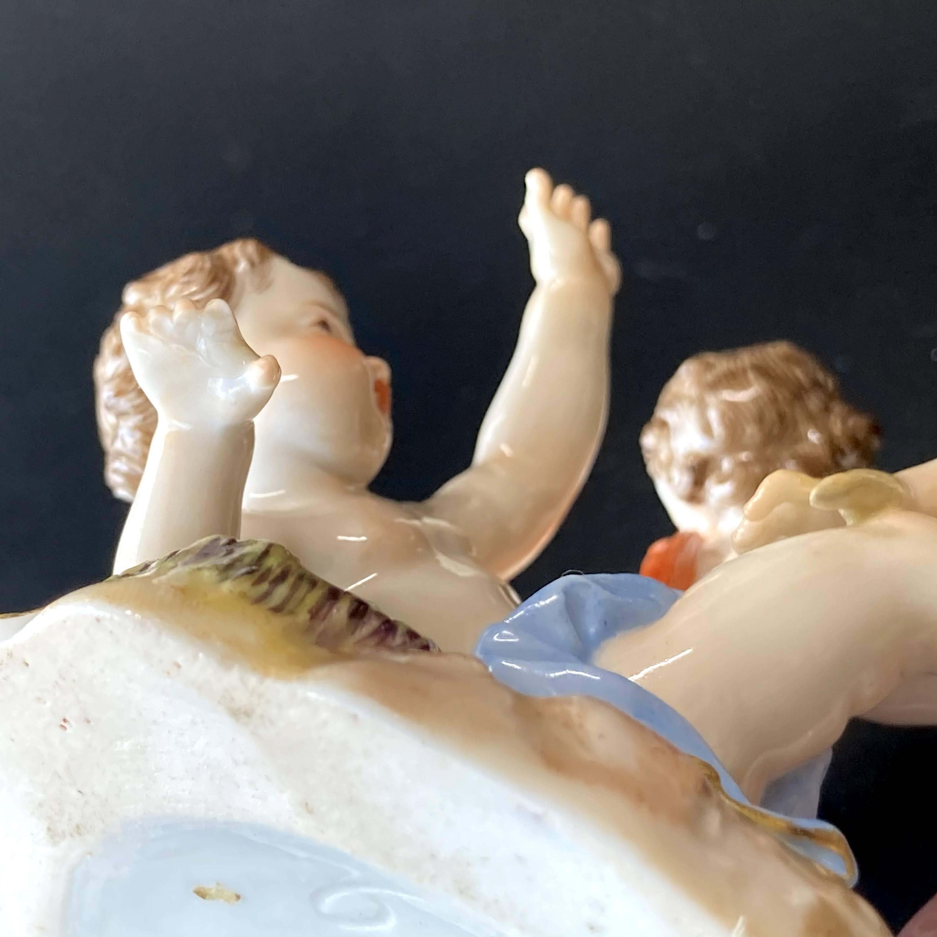 古マイセン 人形 フィギュリン 「鳩に給餌する天使」 1級品 1898年2025