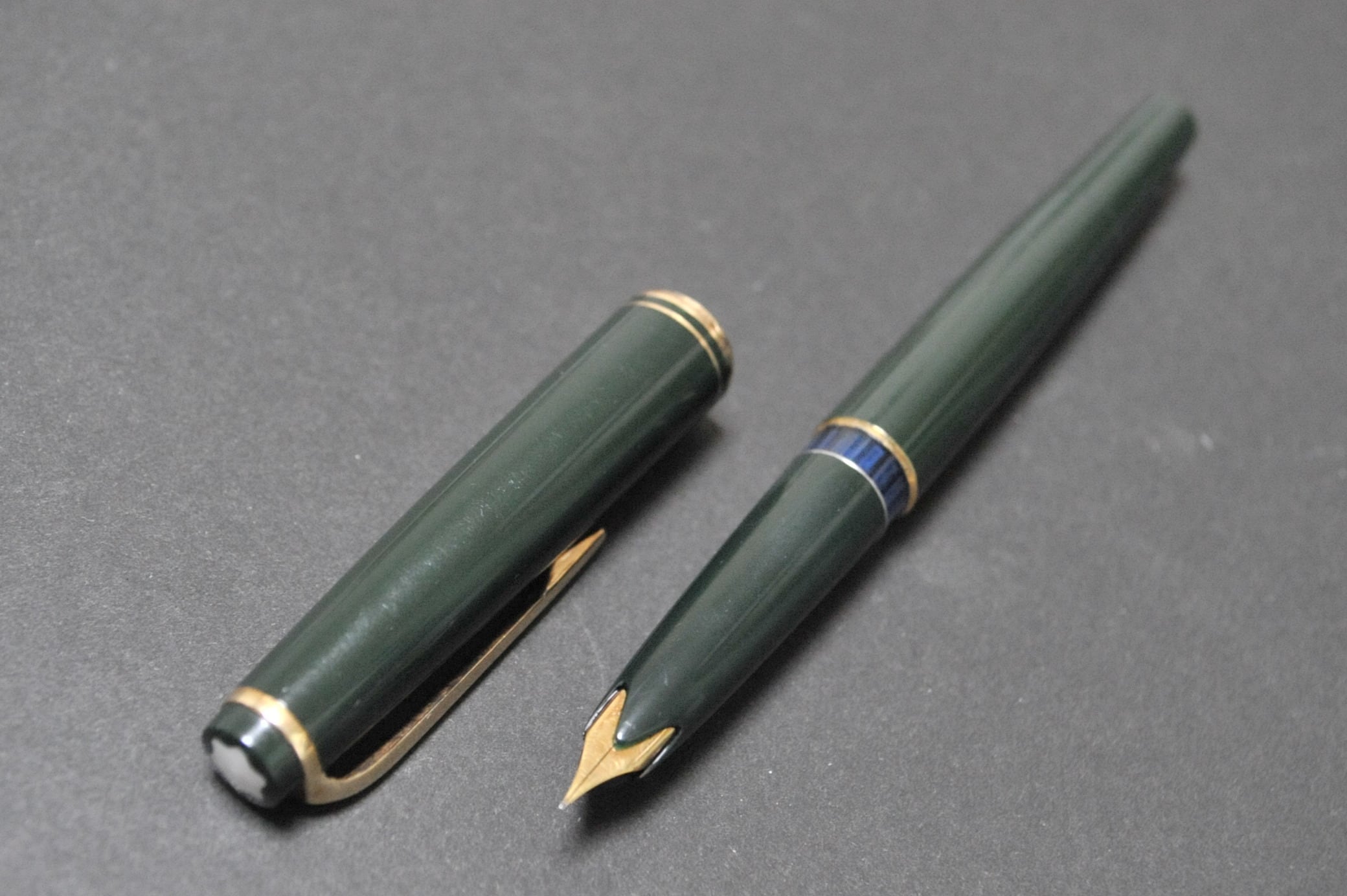 60s モンブラン No 22 MONTBLANC No 22 （極細字） 14K 01668