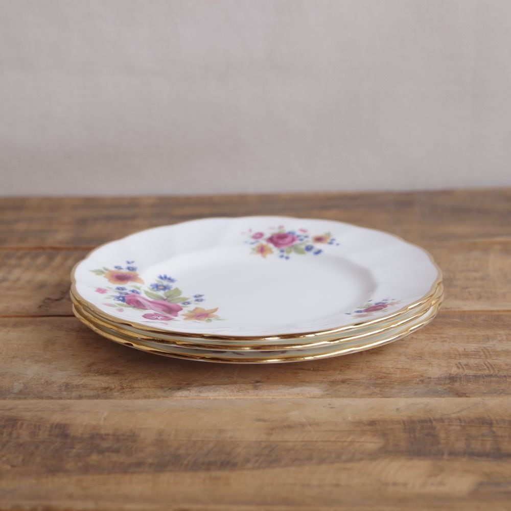 ヴィンテージ食器 薔薇 花柄 ケーキ皿 デザートプレート 16cm Royal