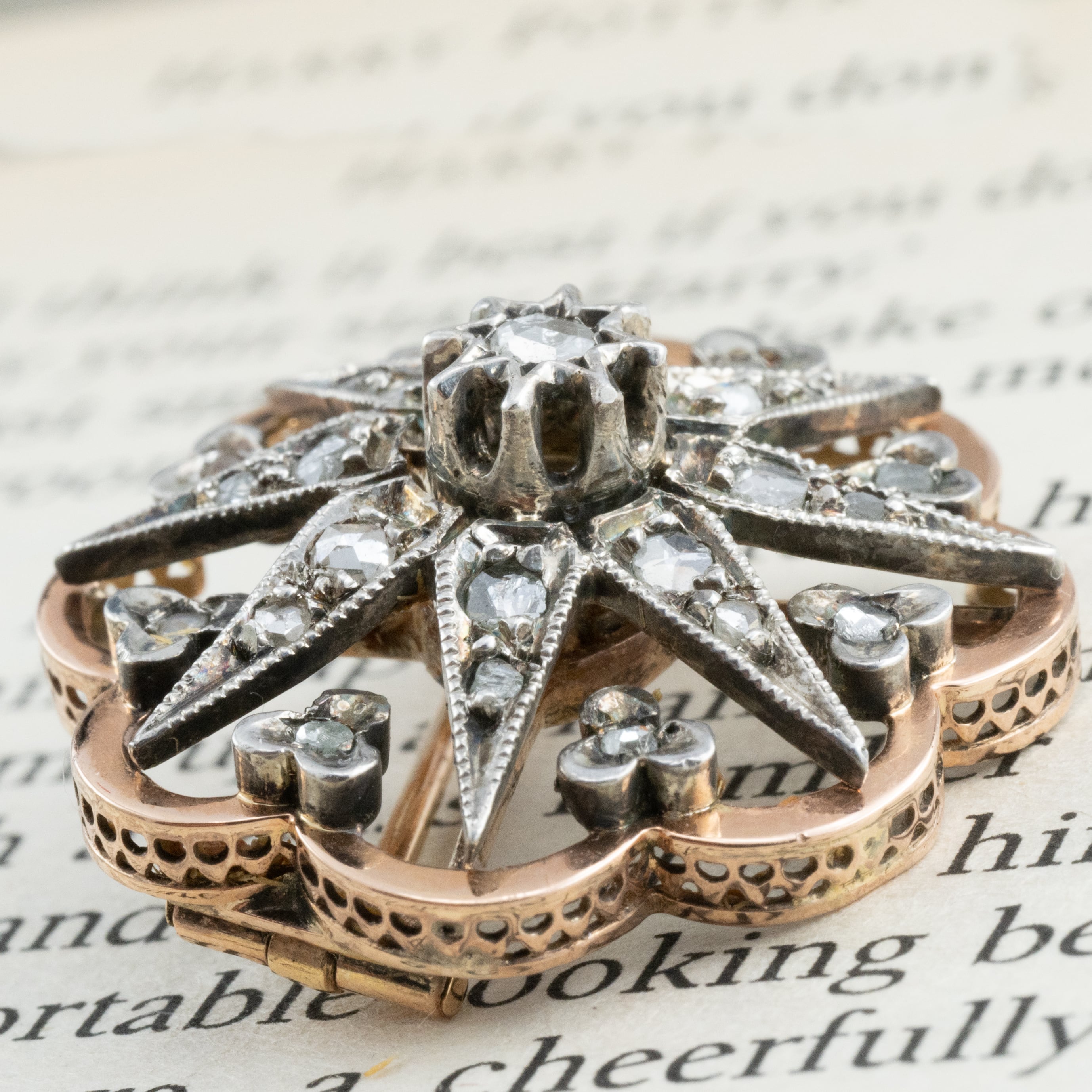 フランス アンティークブローチ K18/シルバー ホールマーク馬の頭