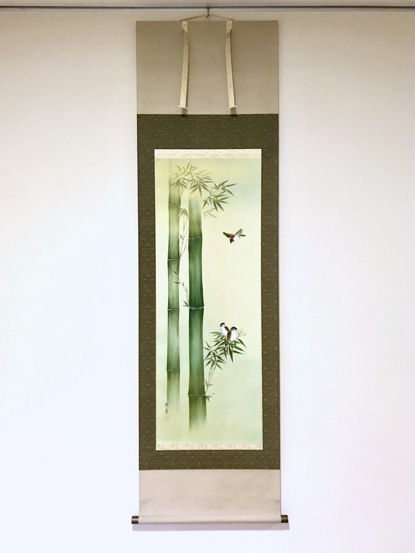 佐藤景月「竹に雀」掛軸（尺五立） | 吉村唐木店 WEBSHOP