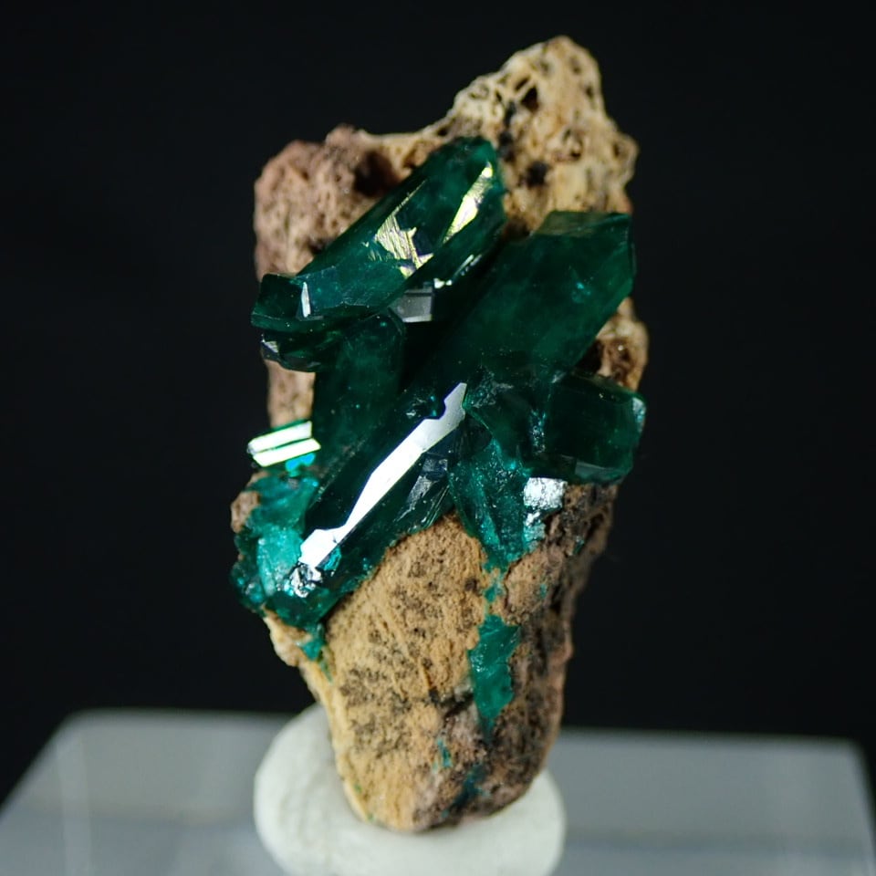 ダイオプテーズ A6 鉱物 標本 原石 翠銅鉱（ダイオプテーズ、Dioptase