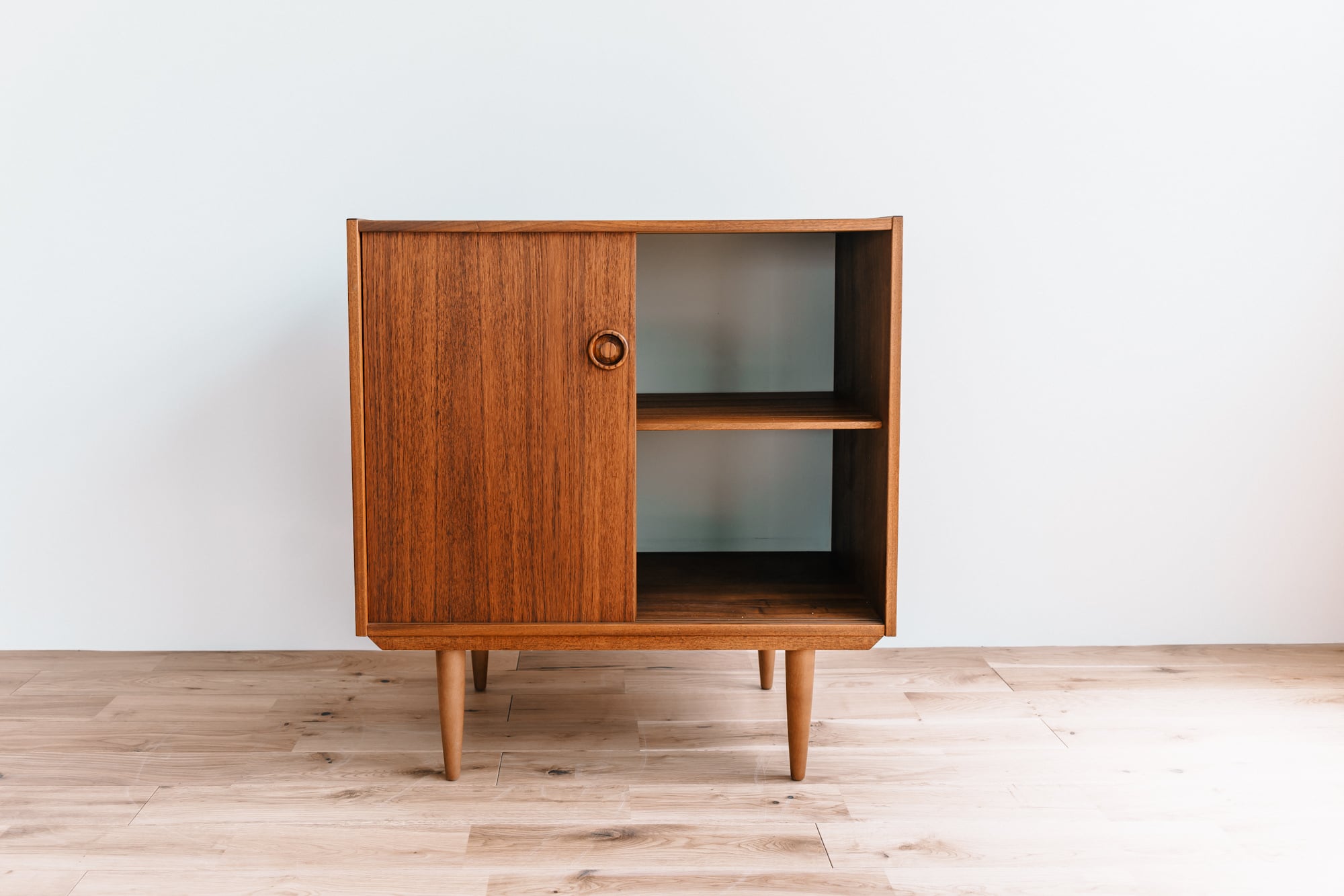 キャビネット｜北欧ヴィンテージ｜チーク材｜デンマーク | kerran