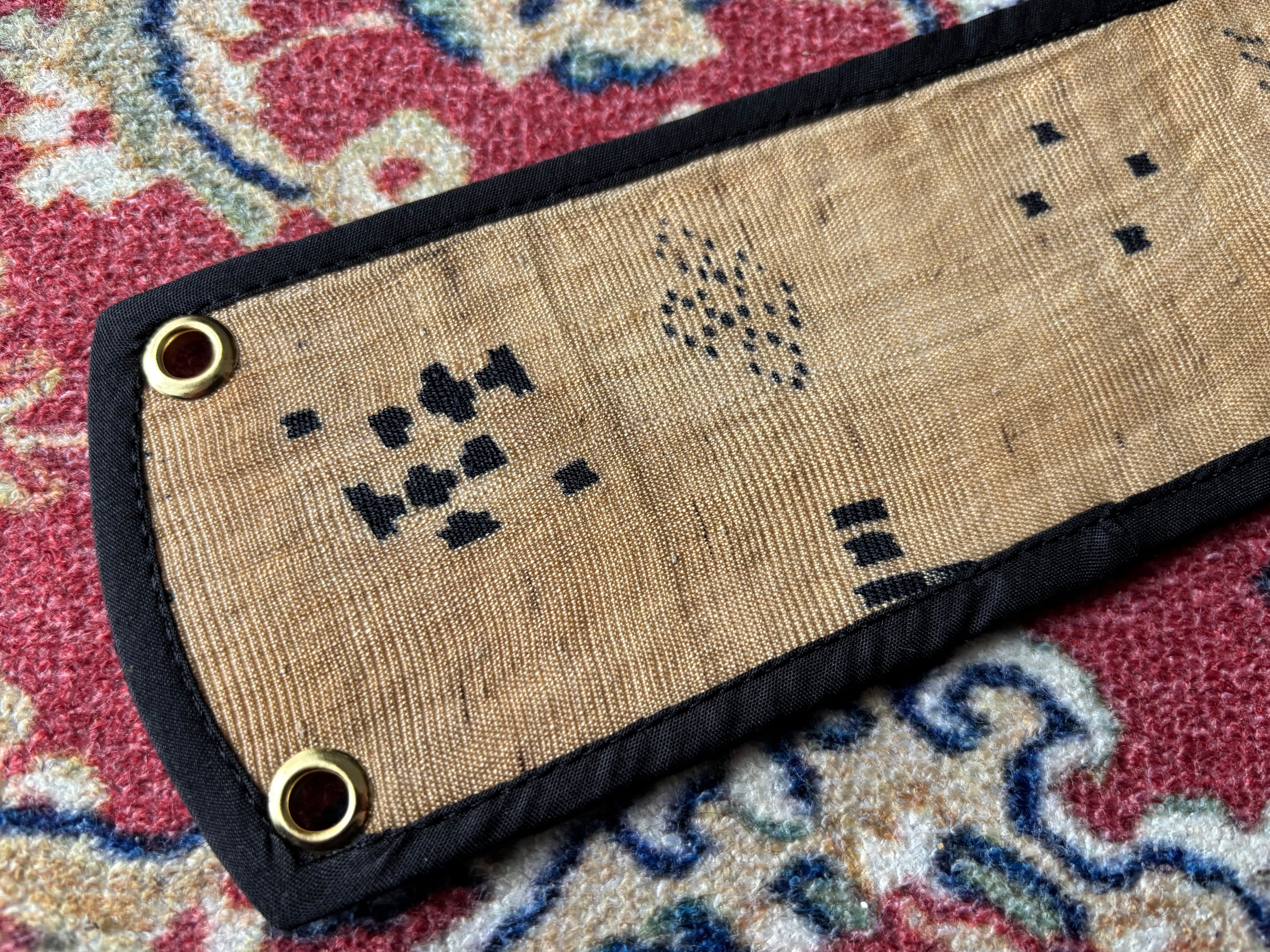 大宜味村喜如嘉のヴィンテージ芭蕉布を沖縄三線用ティーガーにして