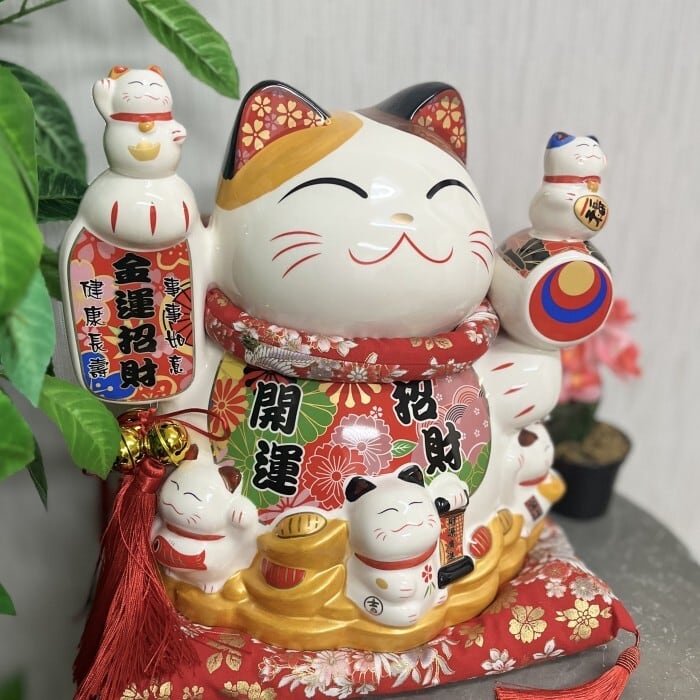 鉄製 招き猫 金庫 明治期 まねきねこ 金庫型 まねき猫 時代物 鍵無し