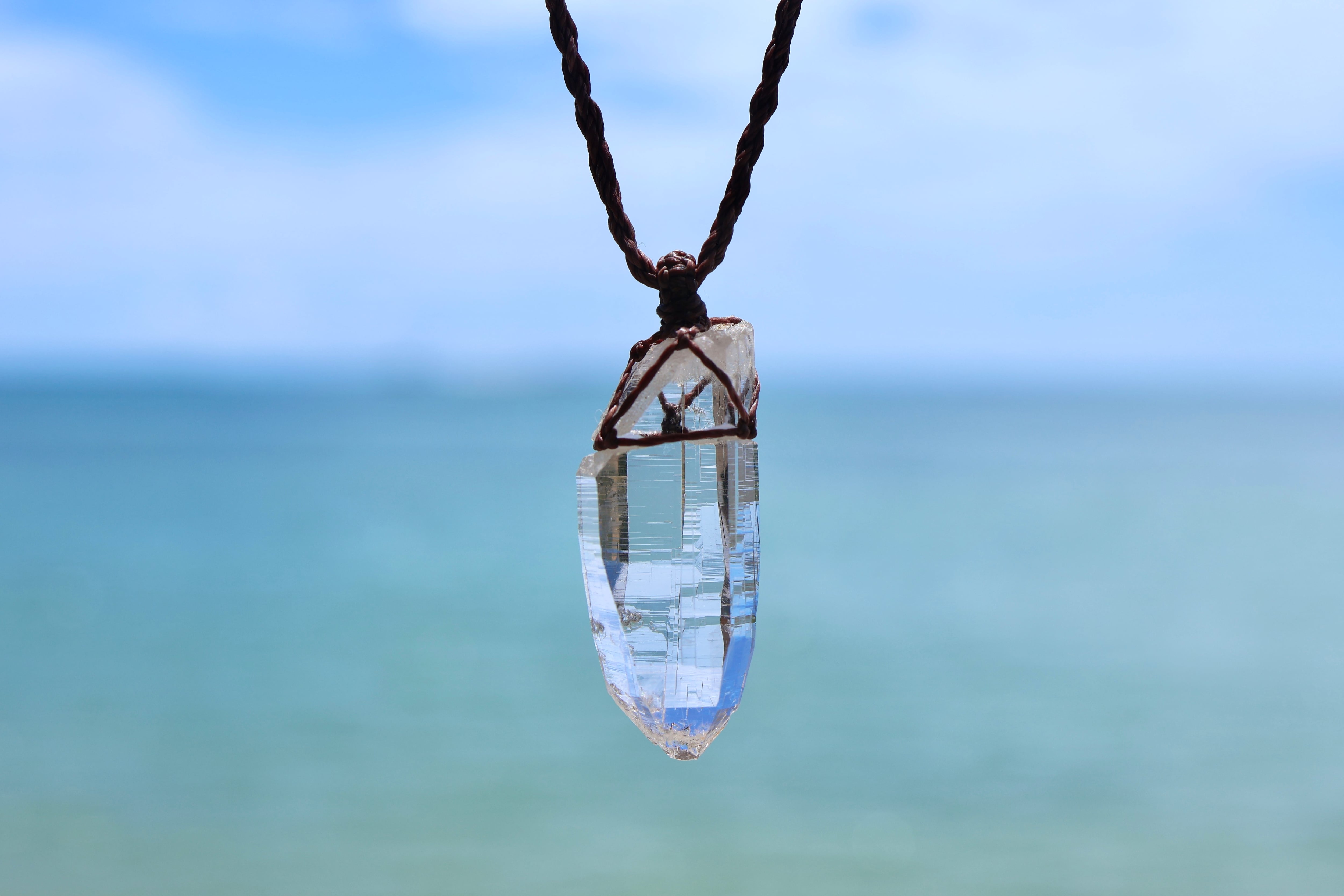 ヒマラヤ水晶 ガネッシュヒマール ＊ マクラメペンダント 小売