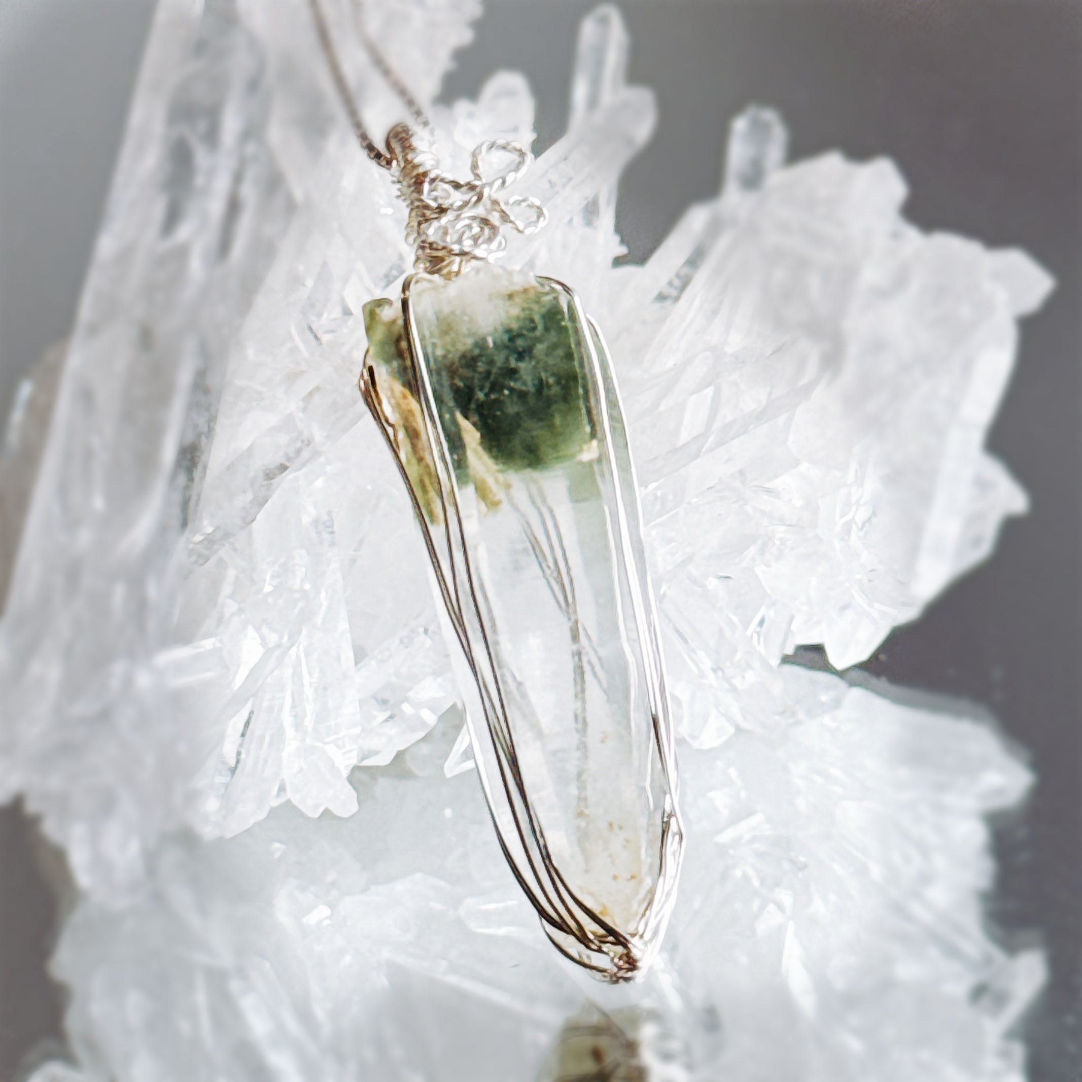 レアストーン】上質透明高千穂緑水晶ネックレス | sunday shop〜宮崎