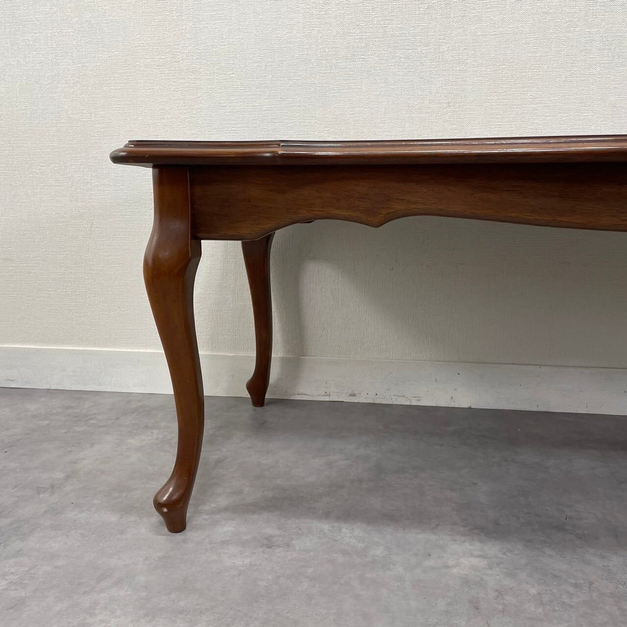 マルニ木工の猫脚センターテーブル | meguri