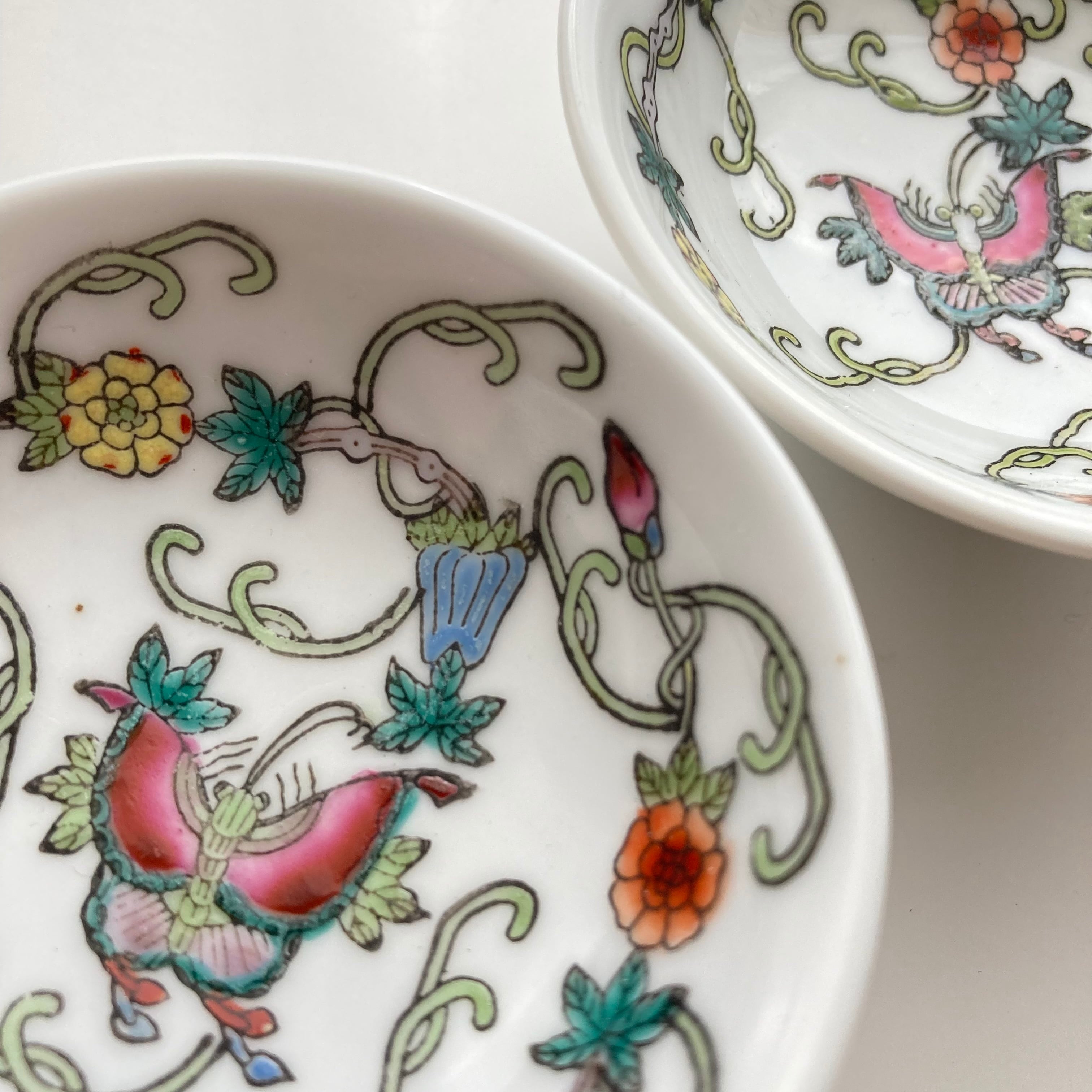 粉彩花柄中皿 清朝 景徳鎮 24cm 中国古玩 粉彩花柄中皿 清朝 景徳鎮