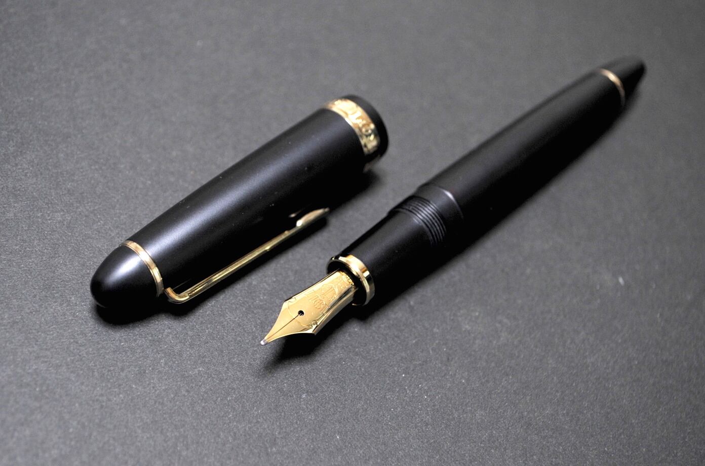 SAILOR PROFIT 21 梨地長刀研ぎ万年筆字幅NMF