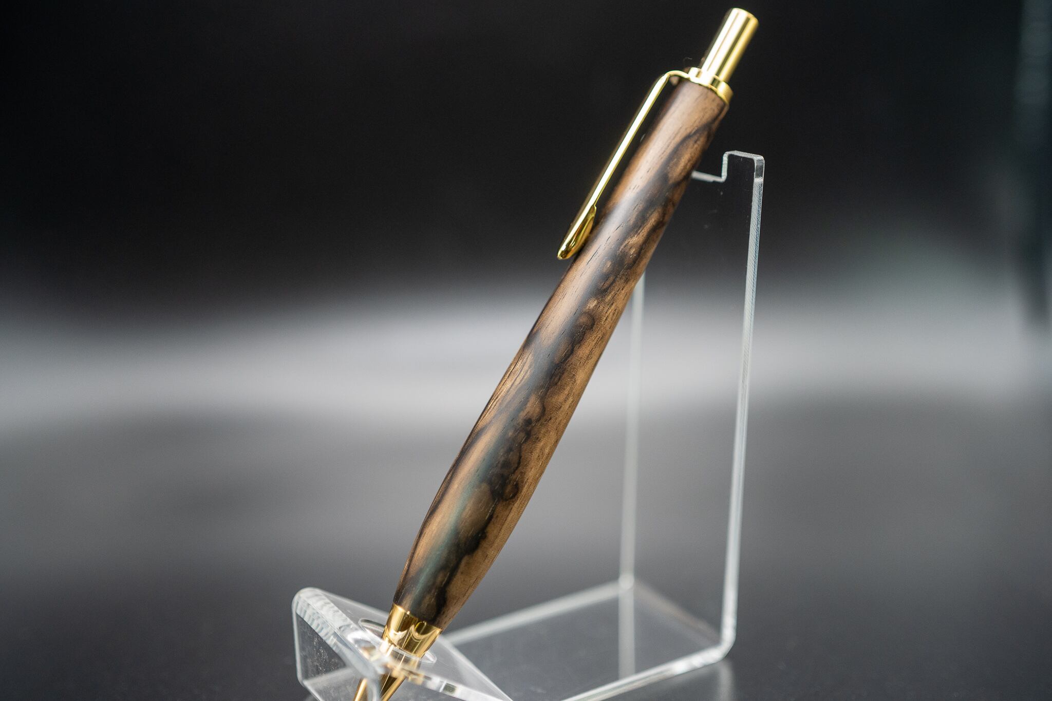 魅惑の黒い紋様】 黒柿孔雀杢 極上 gold MP | 木軸ペン工房 金杢犀