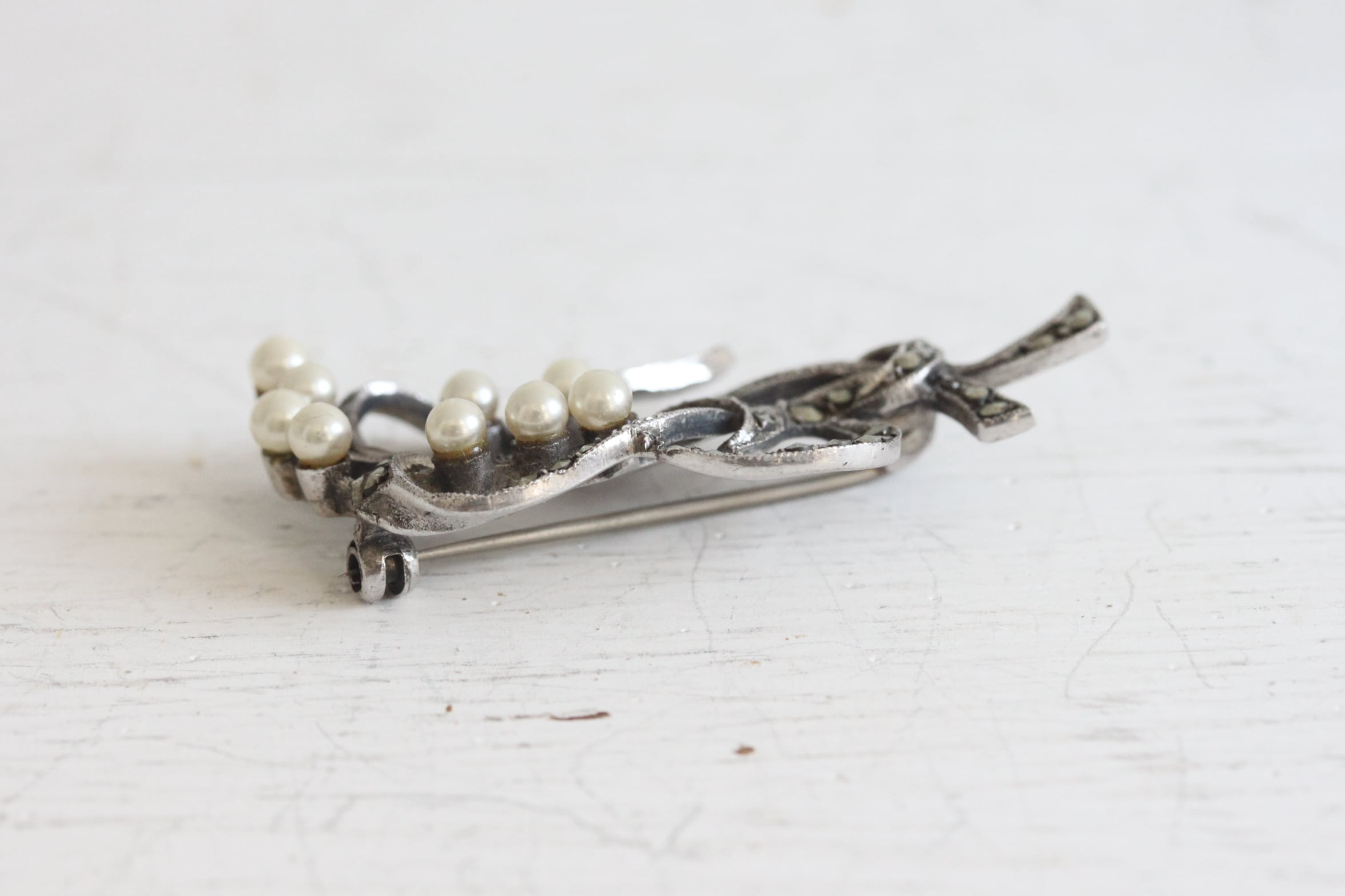 シルバーすずらんブローチ | Milfy(ミルフィ)