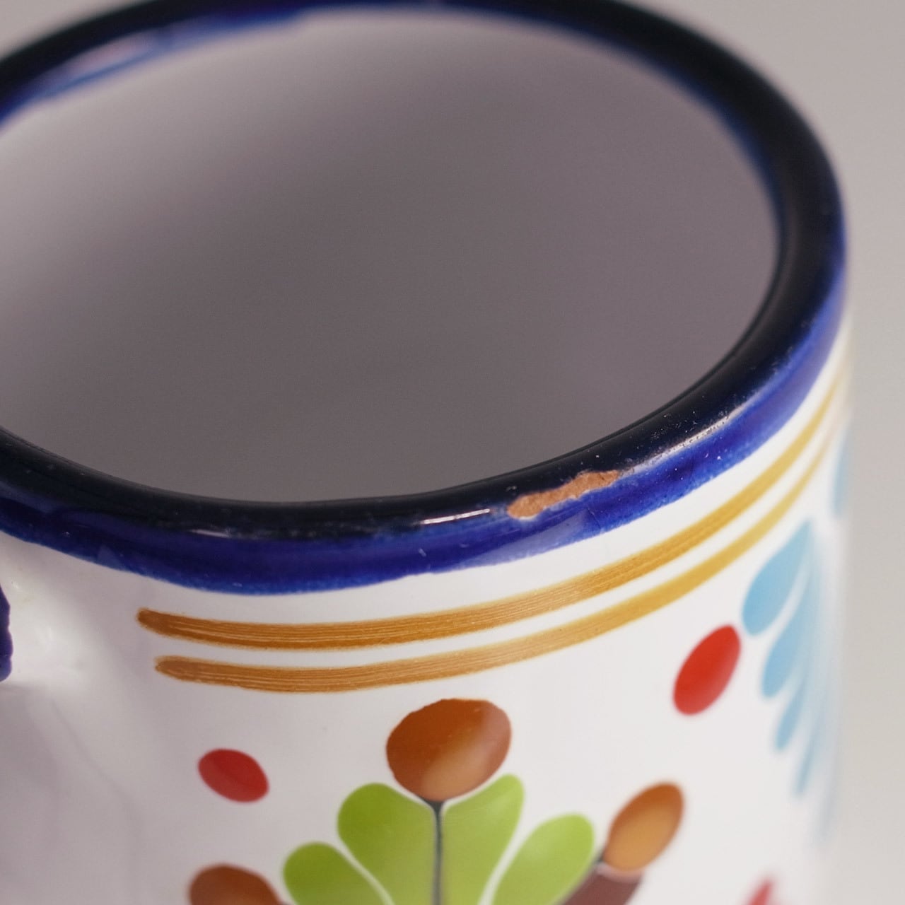 メキシコ、プエブラのタラベラ焼きハンドメイドマグカップB | 食器と