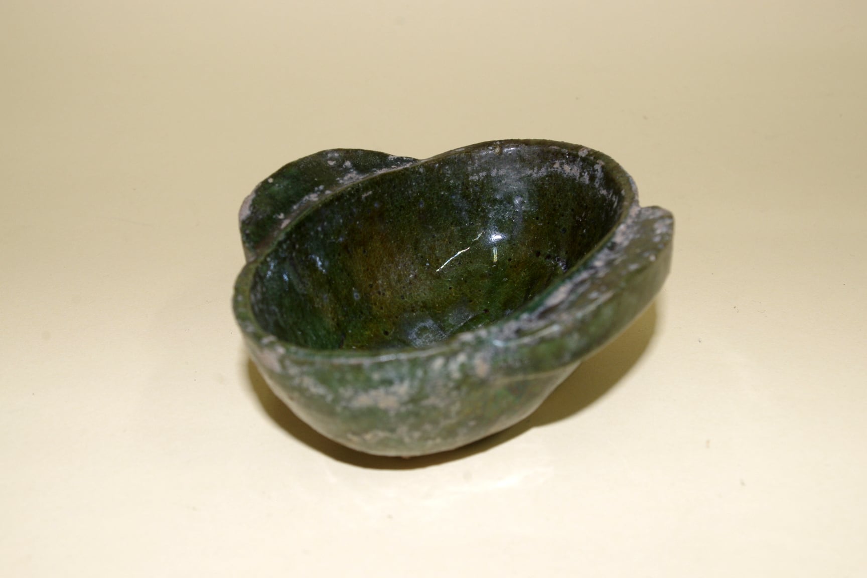 中国古陶器製瓶型 、緑釉双耳、緑釉銀化 高さ約