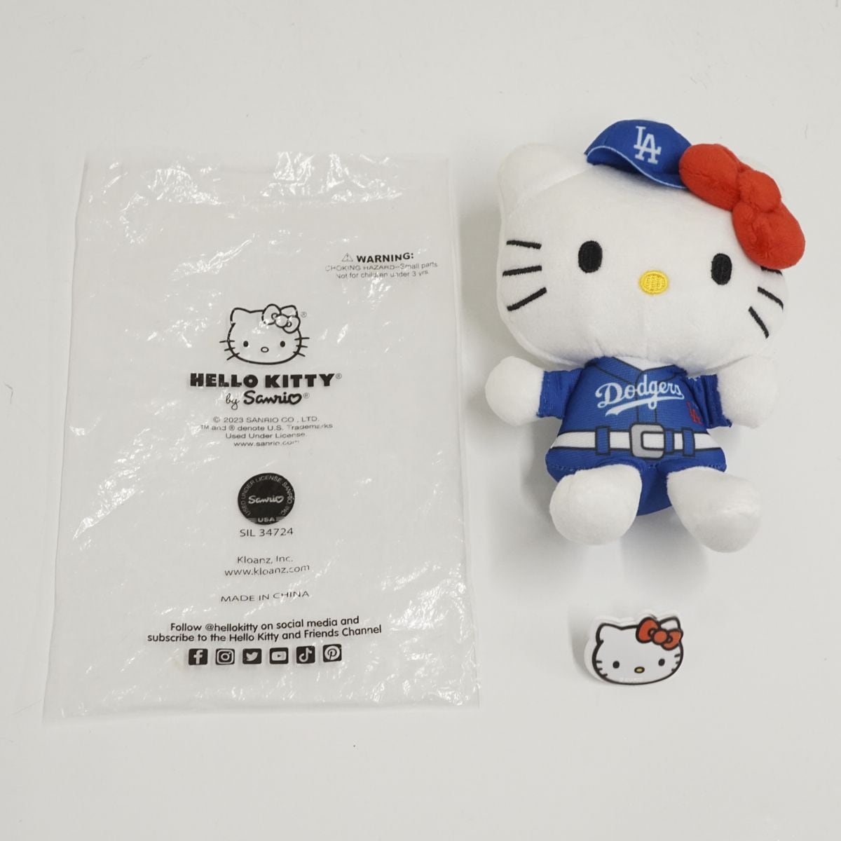 m*い様 ドジャース キティーコラボ ぬいぐるみ 大谷翔平 サンリオ dodge