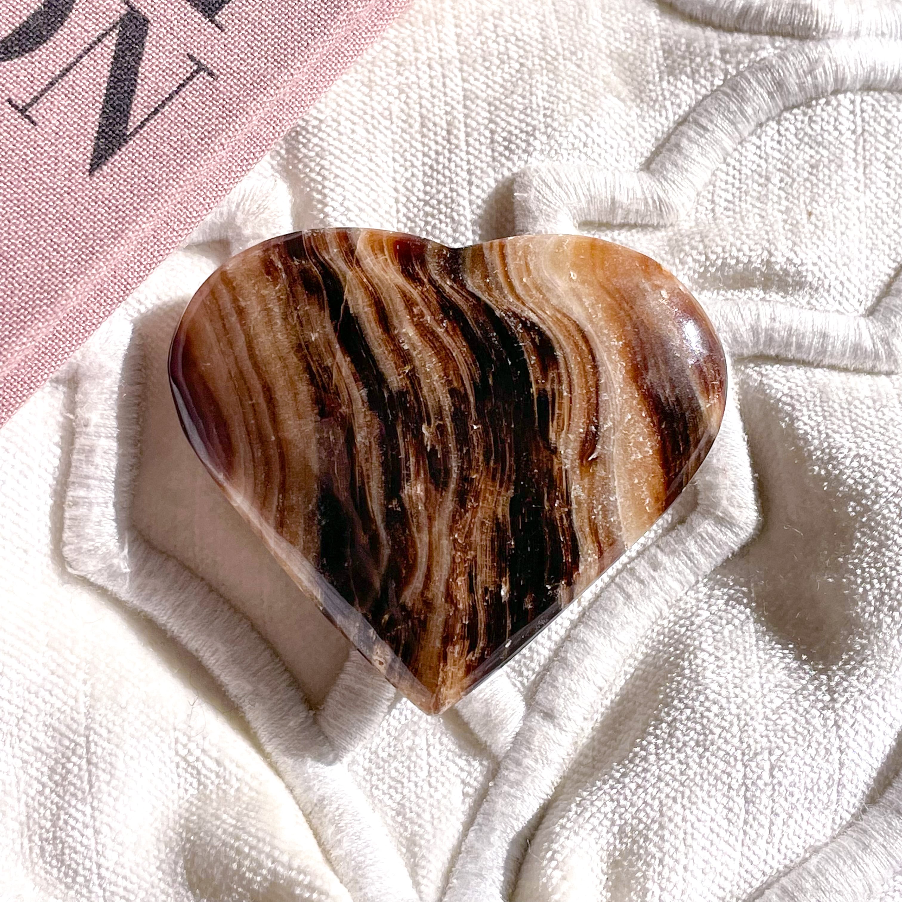 チョコレートカルサイト | FLUXY - 天然石と鉱物のお店 フラクシー