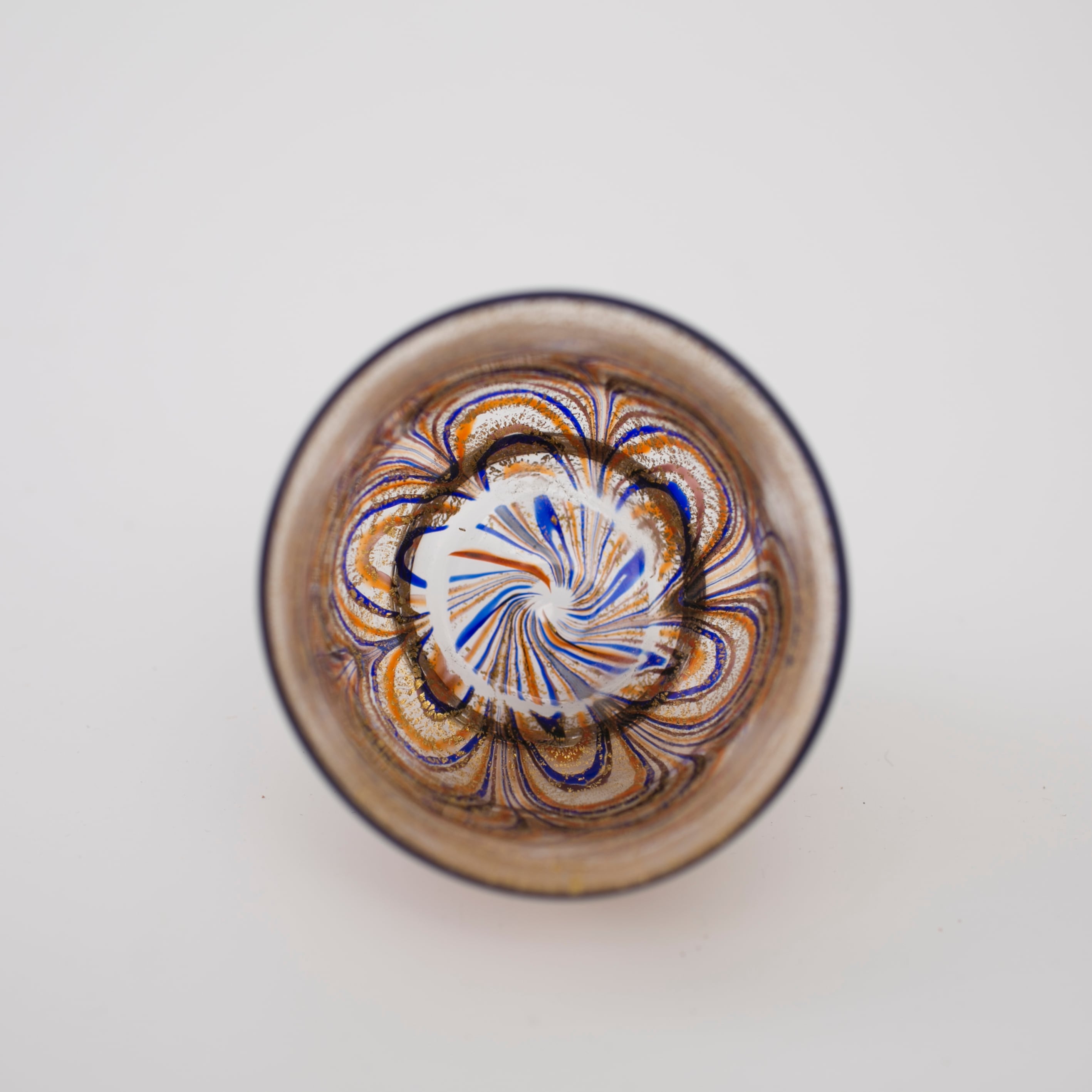 岩田久利 縁青 全体に金 青オレンジ模様 硝子 ガラス 盃 猪口 酒器