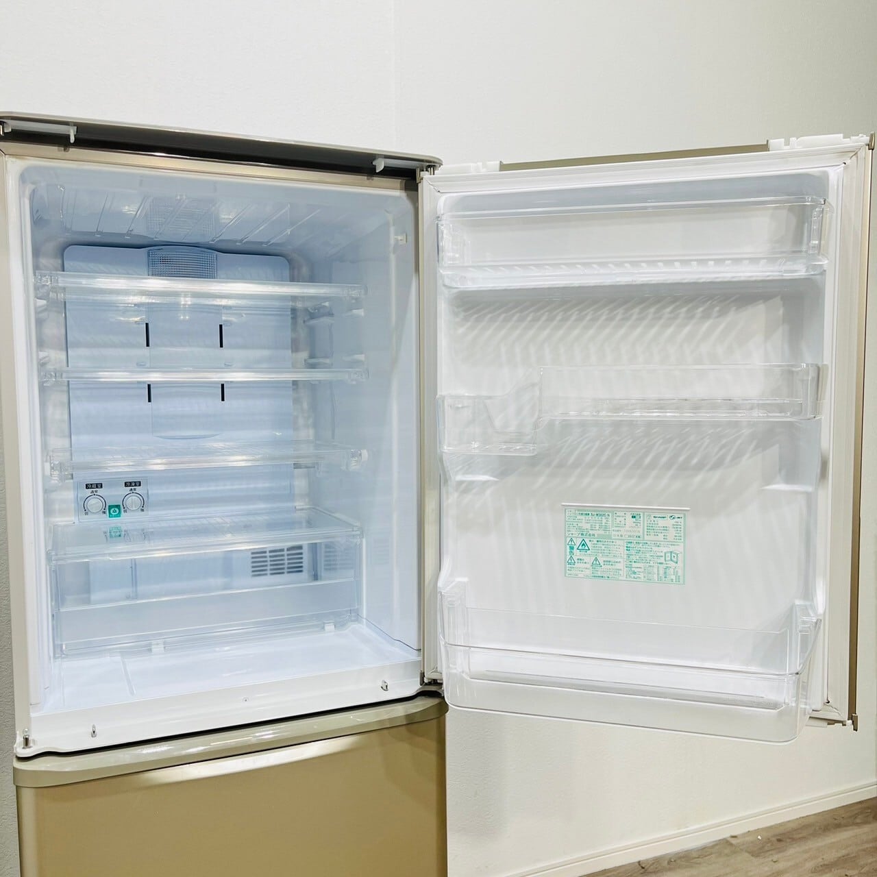 大阪引取限定 シャープ 冷蔵庫 SJ-W352E-S 350L ◻️SHARPノンフロン