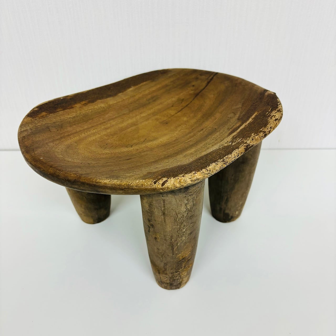 アフリカ セヌフォ族 スツール 椅子 木彫り コートジボワール 民族工芸