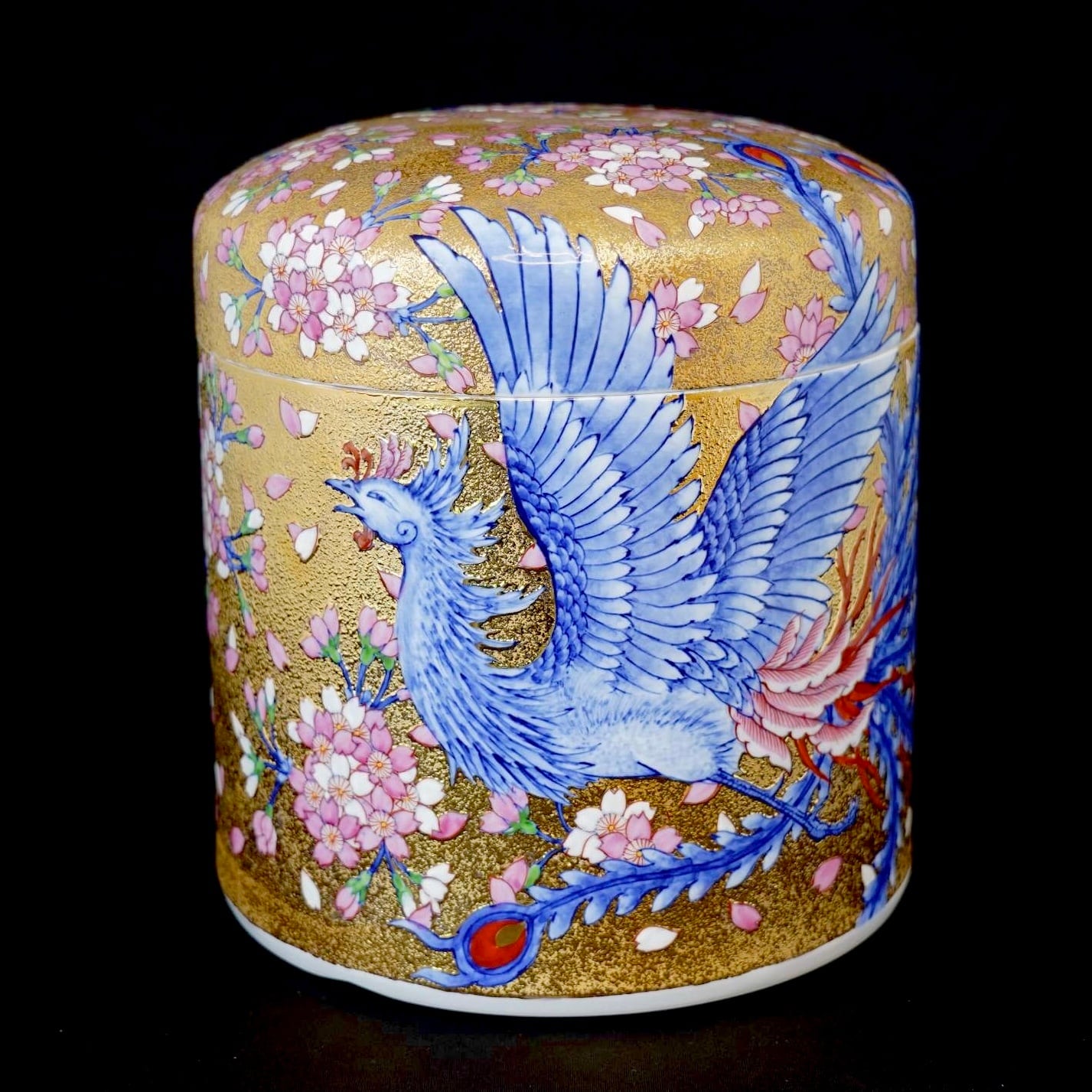 中国美術 釉裏紅 刻龍紋 壷(K-A720) 中国美術 釉裏紅 刻龍紋 壷(K-A720