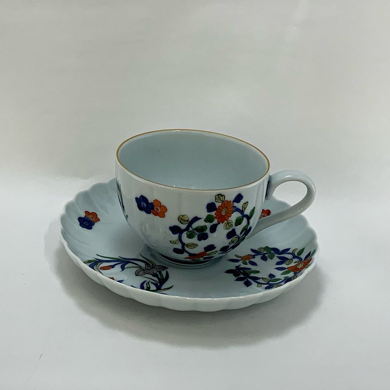 源右衛門窯作 染錦花輪菊渕 碗皿 | 有田焼の有光堂 | 源右衛門窯特約店