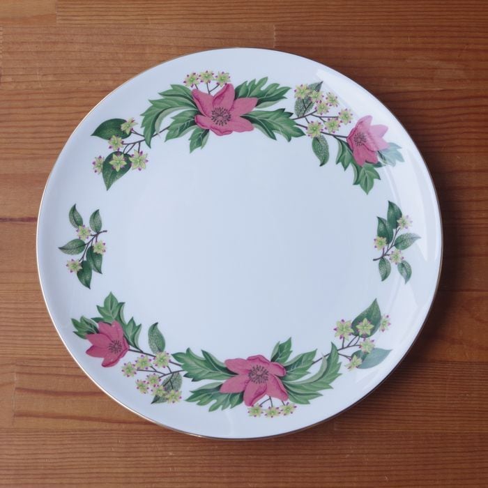 ウェッジウッド スターフラワー 赤 白 花柄 ボタニカル柄 ディナー