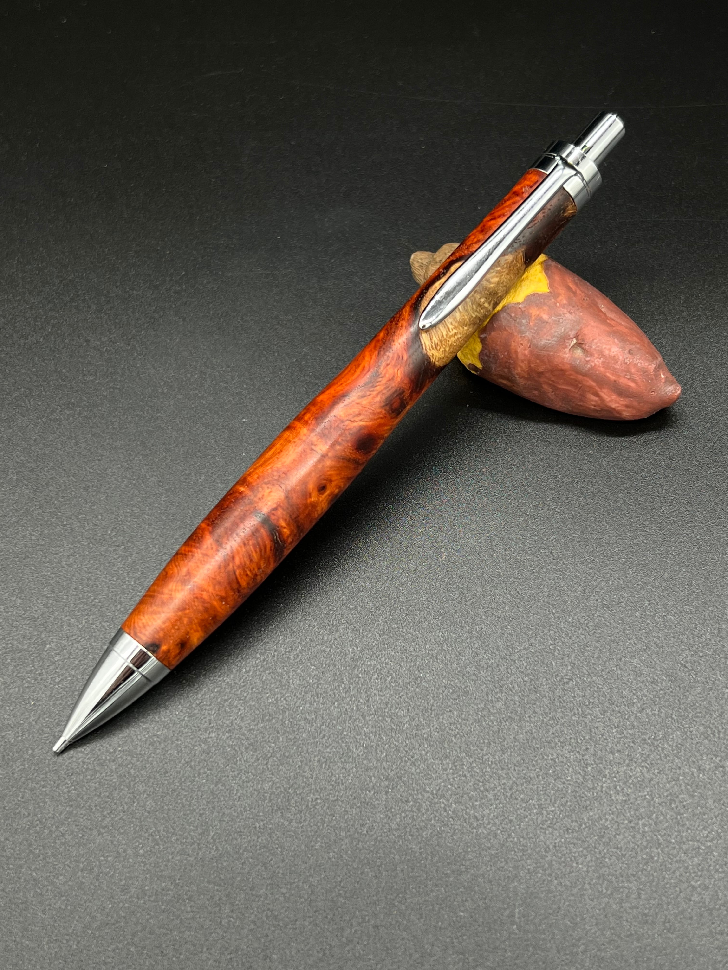 566極上 ホンジュラスローズウッド 瘤杢 木軸シャーペン ボールペン