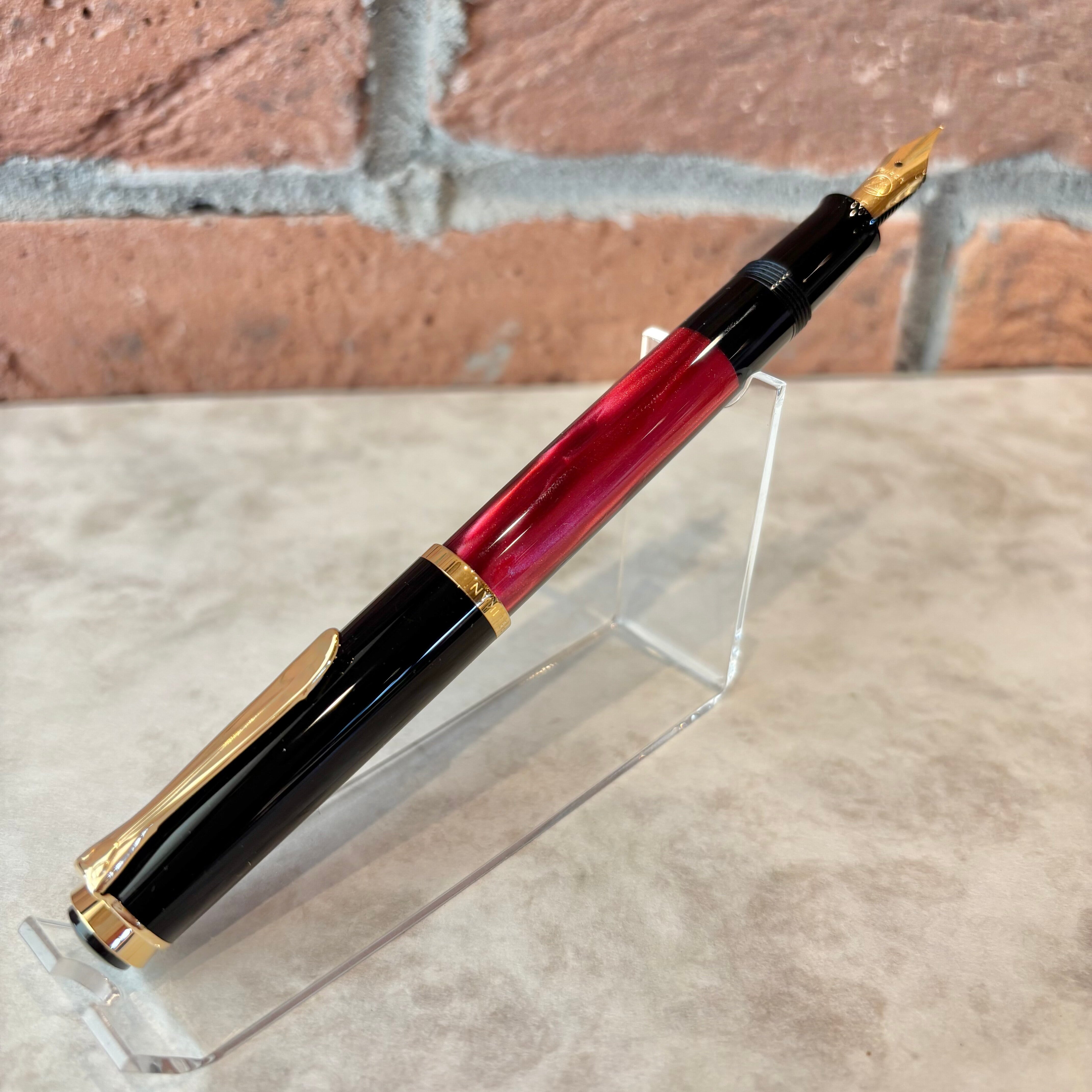 特別生産品】ペリカン万年筆「クラシックM200 レッドマーブル」/ F