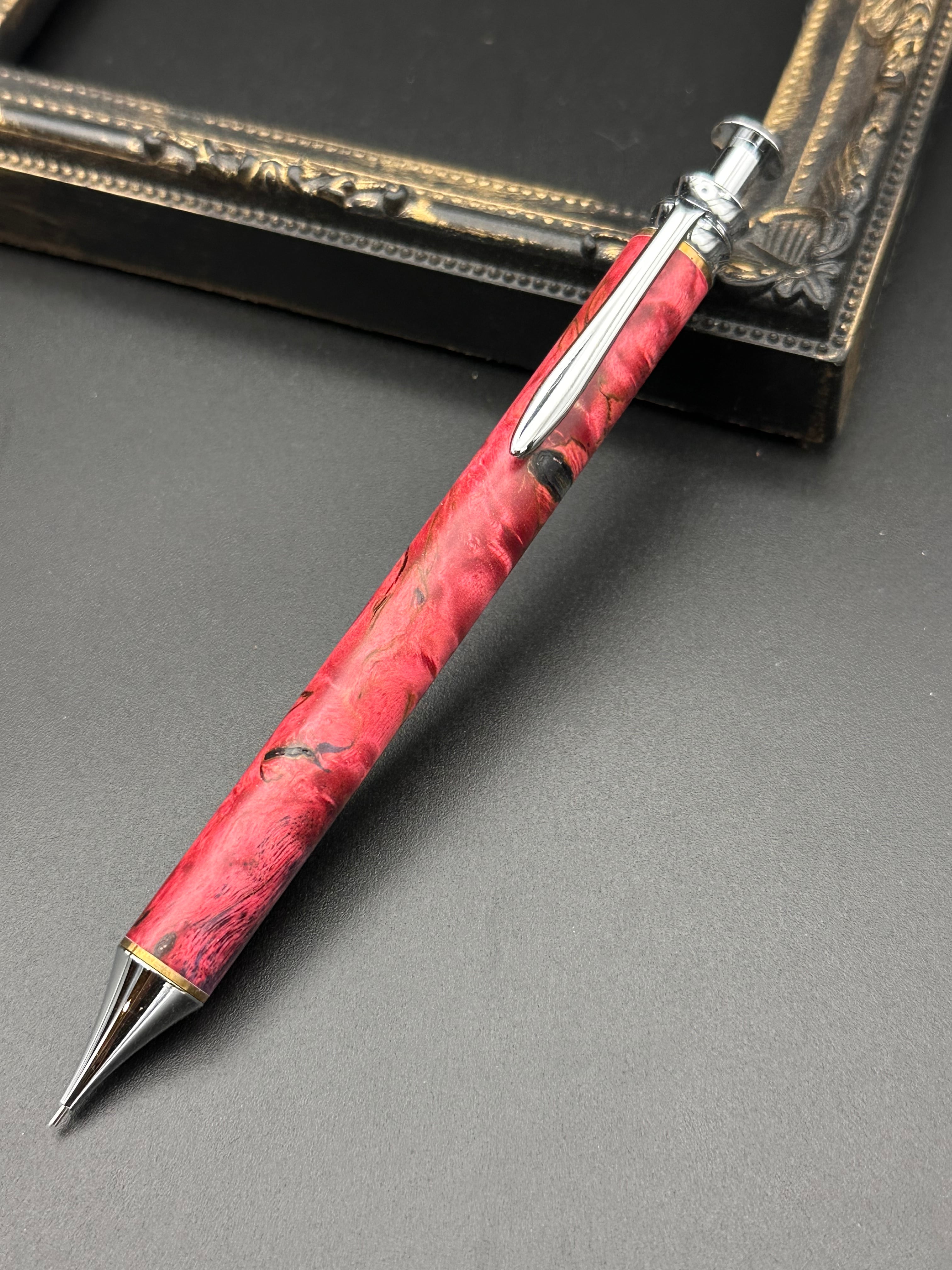 栃(縮杢)ツイスト消しゴム(真鍮) | Flamberg Flamberg 栃縮杢