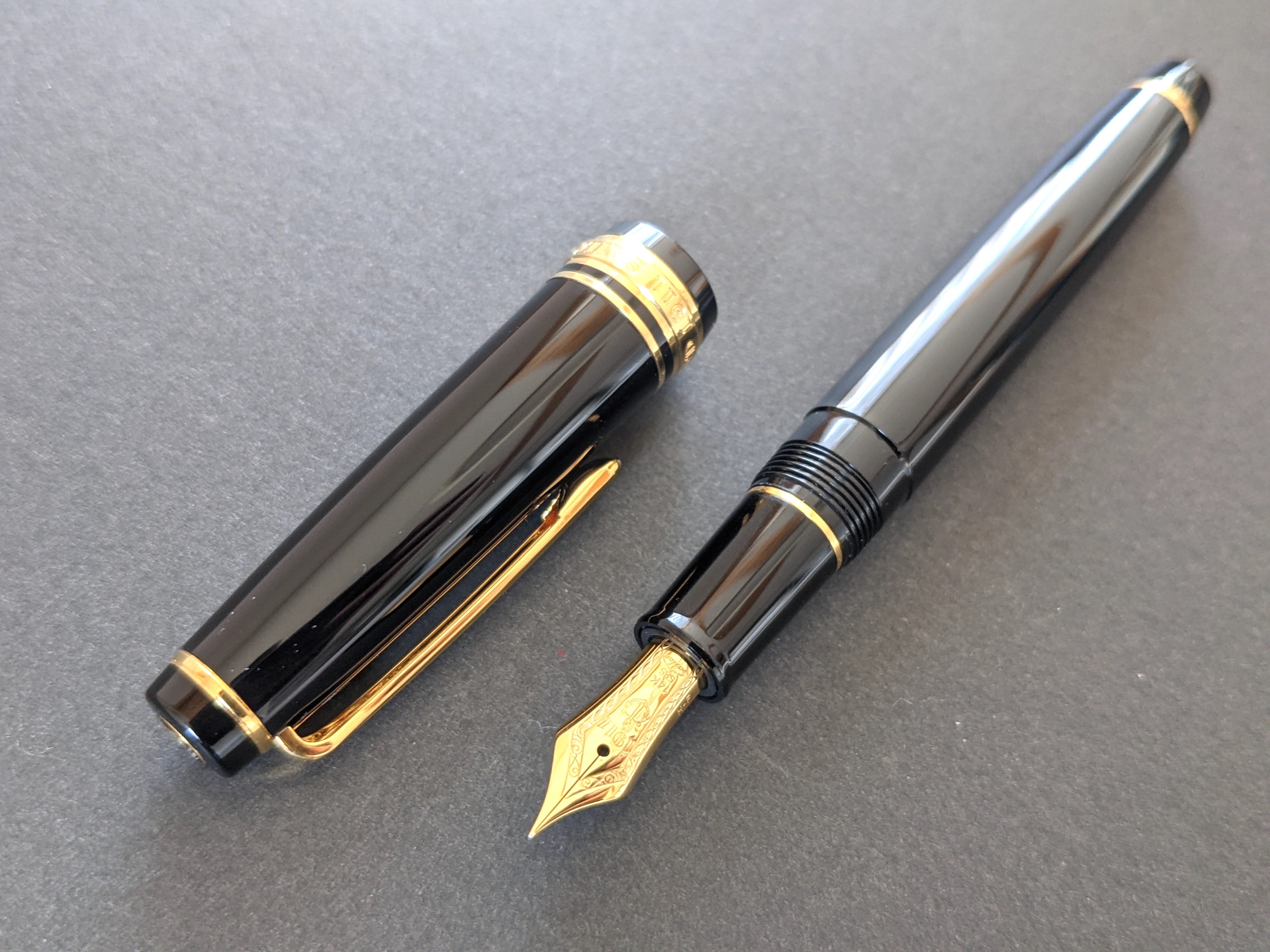 セーラー万年筆 プロフェッショナルギアスリム 金 SAILOR （細字） 14K