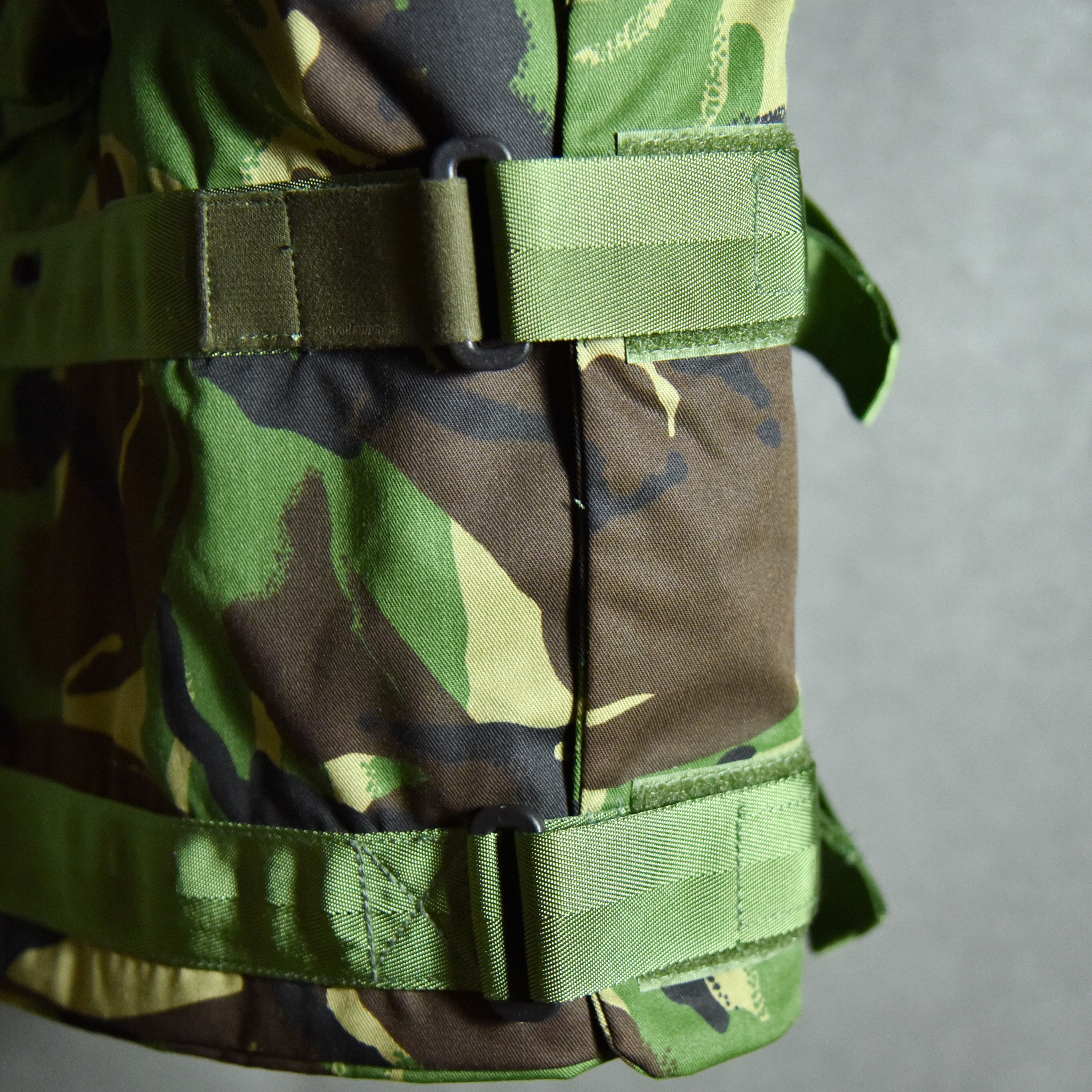DEAD STOCK】British Army Camouflage Tactical Vest イギリス軍