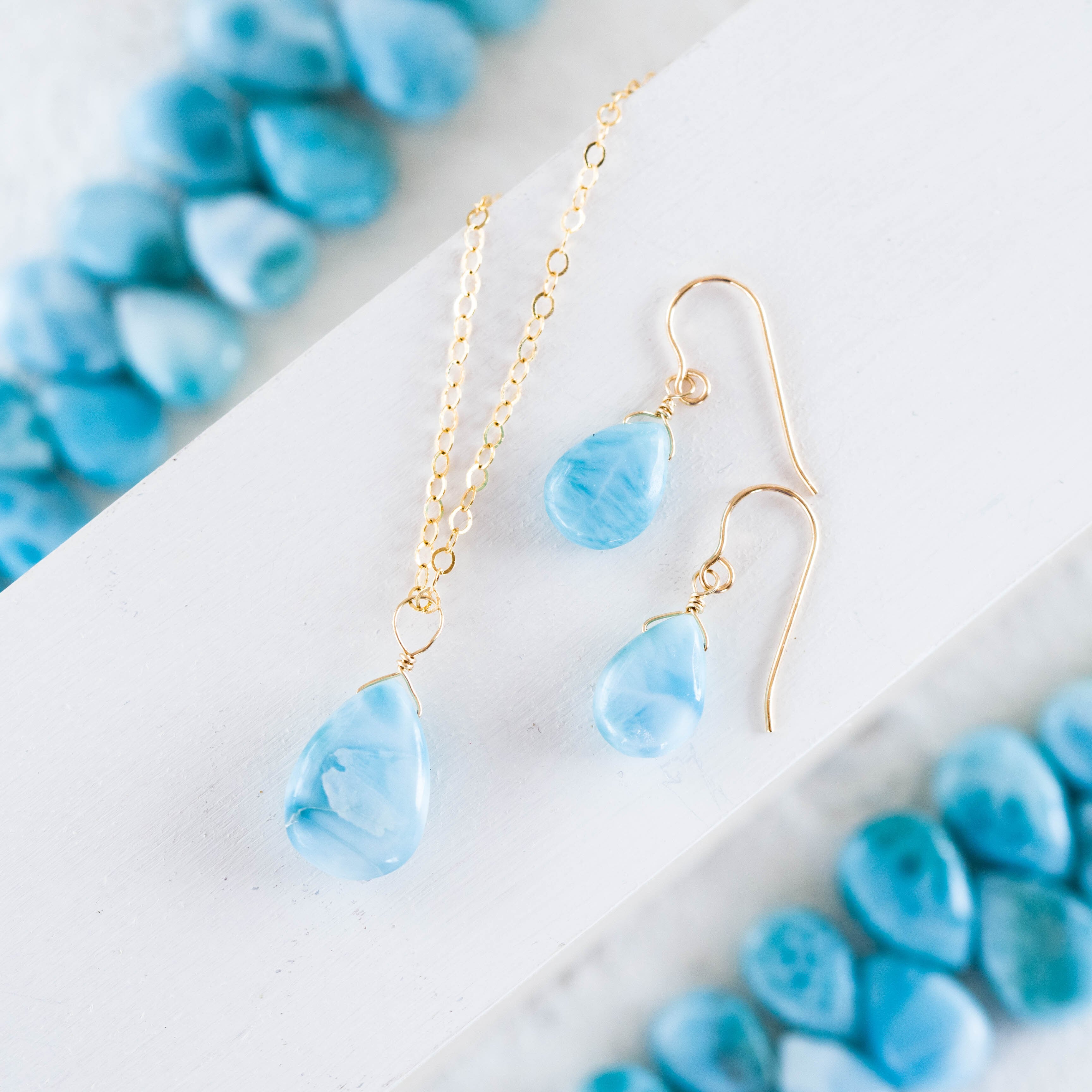 貴重シエラネバダ山脈アンダラクリスタル原石 ブルー レムリア